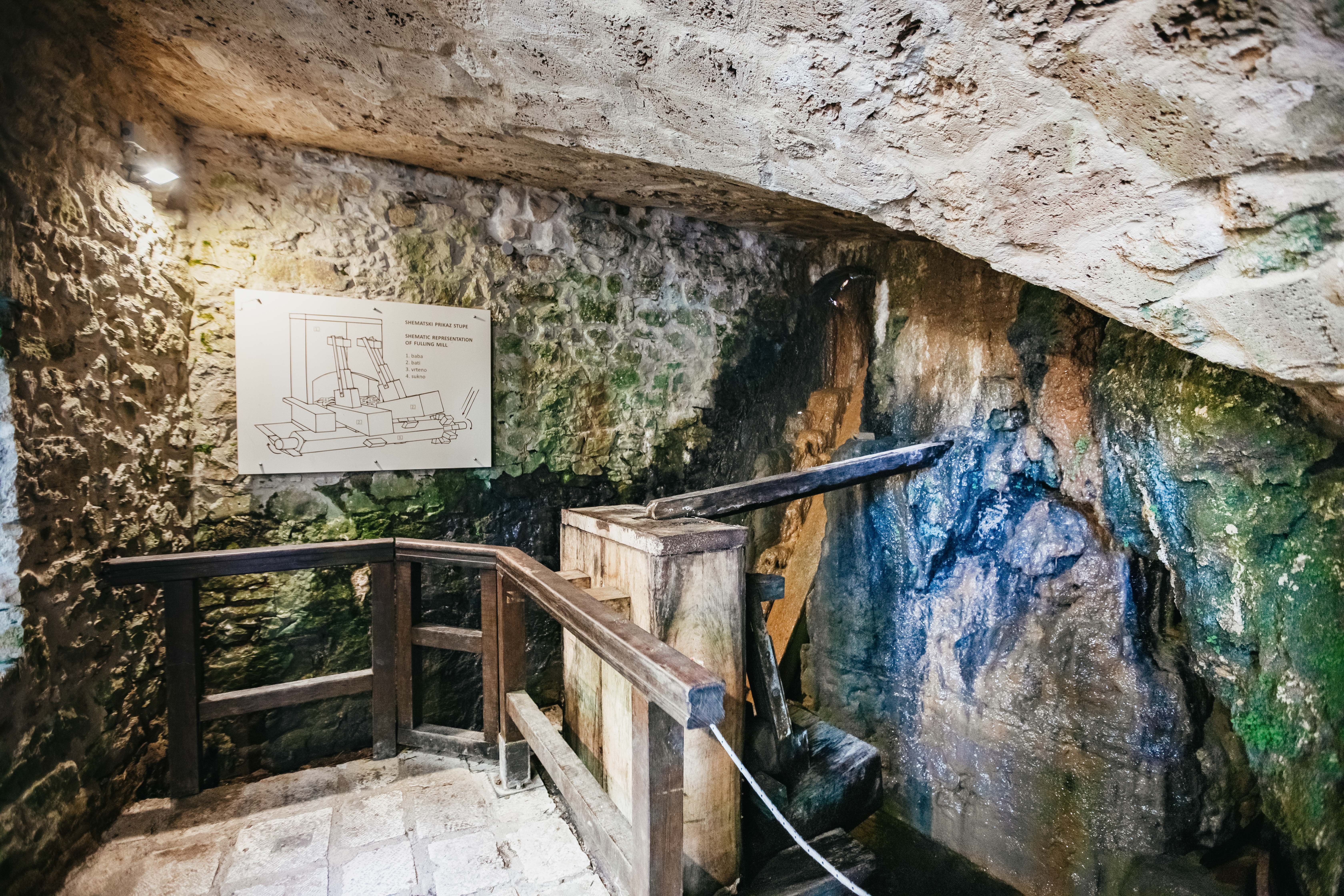Split: Krka Waterfalls, Boat Cruise & Primosten Swim