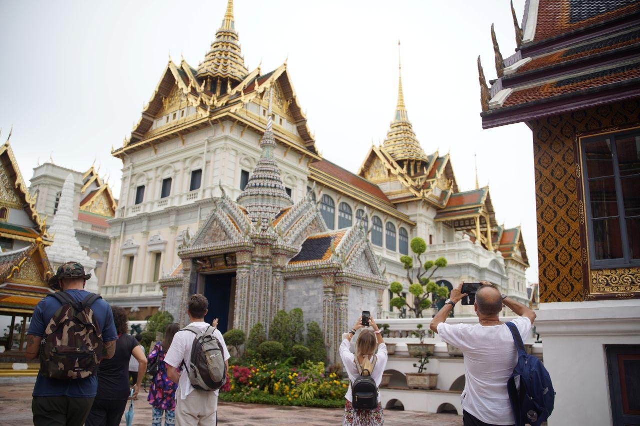 Bangkok Essential Icons: Grand Palace, Temples & Canal Cruise