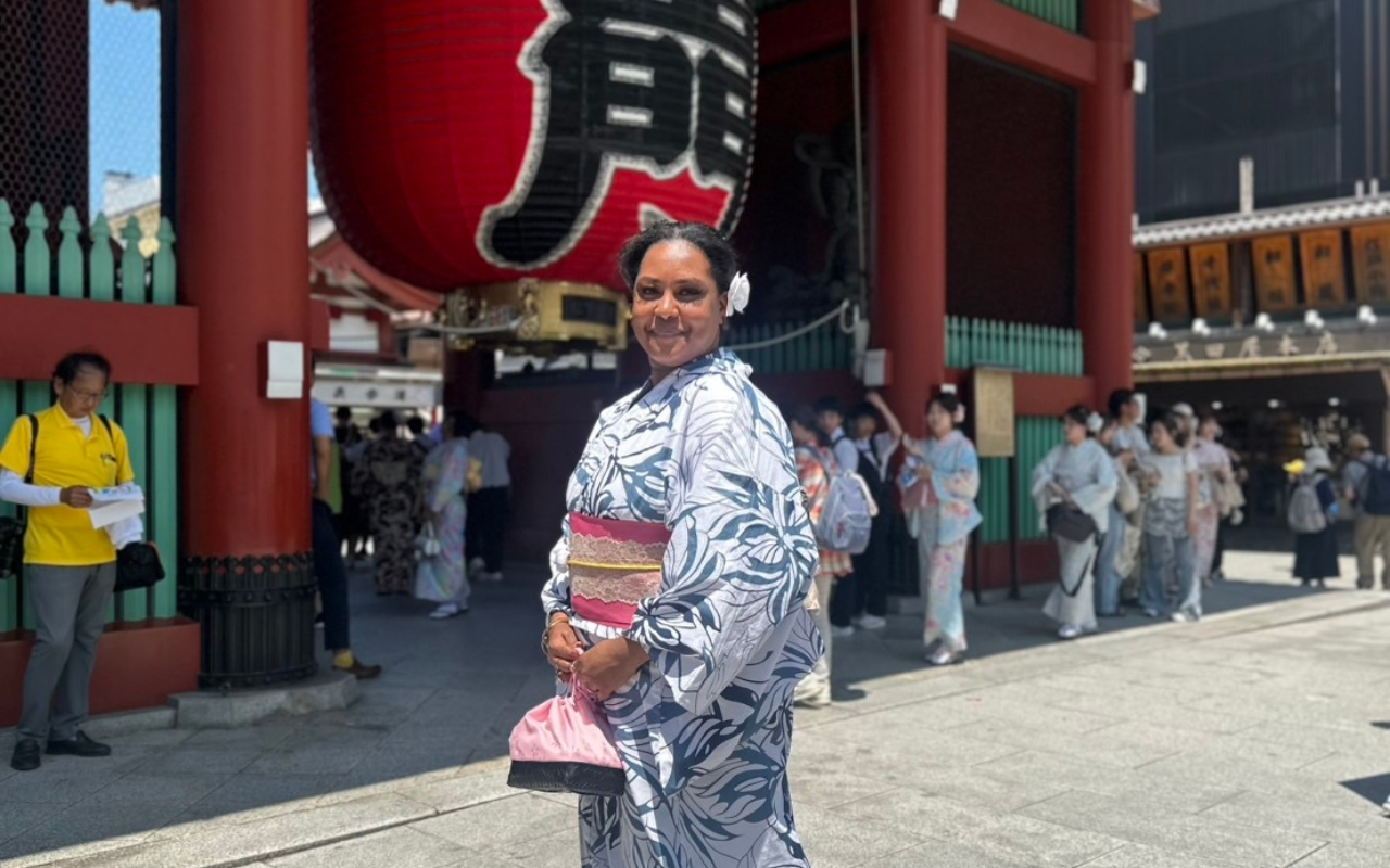 Asakusa Kimono Rental – Full-Day Traditional Dress Experience