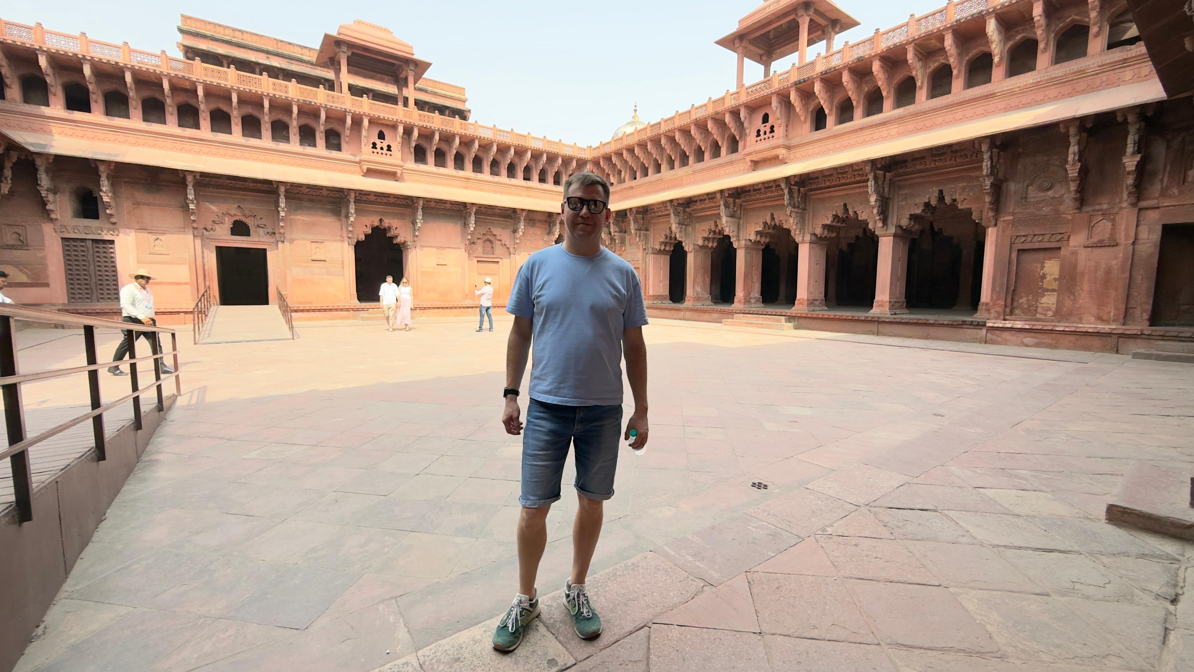 Delhi to Taj Mahal Sunrise & Agra Private Day Tour