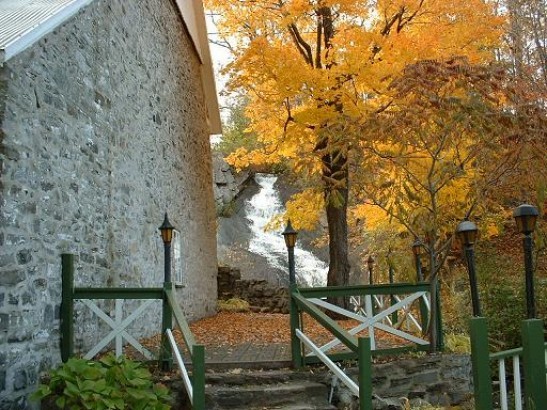 Quebec City, Montmorency Falls & Île d'Orléans Full-Day Tour