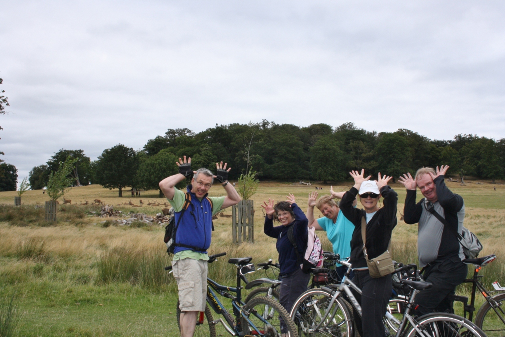 London Royal Deer Park & Thames Cycling Adventure
