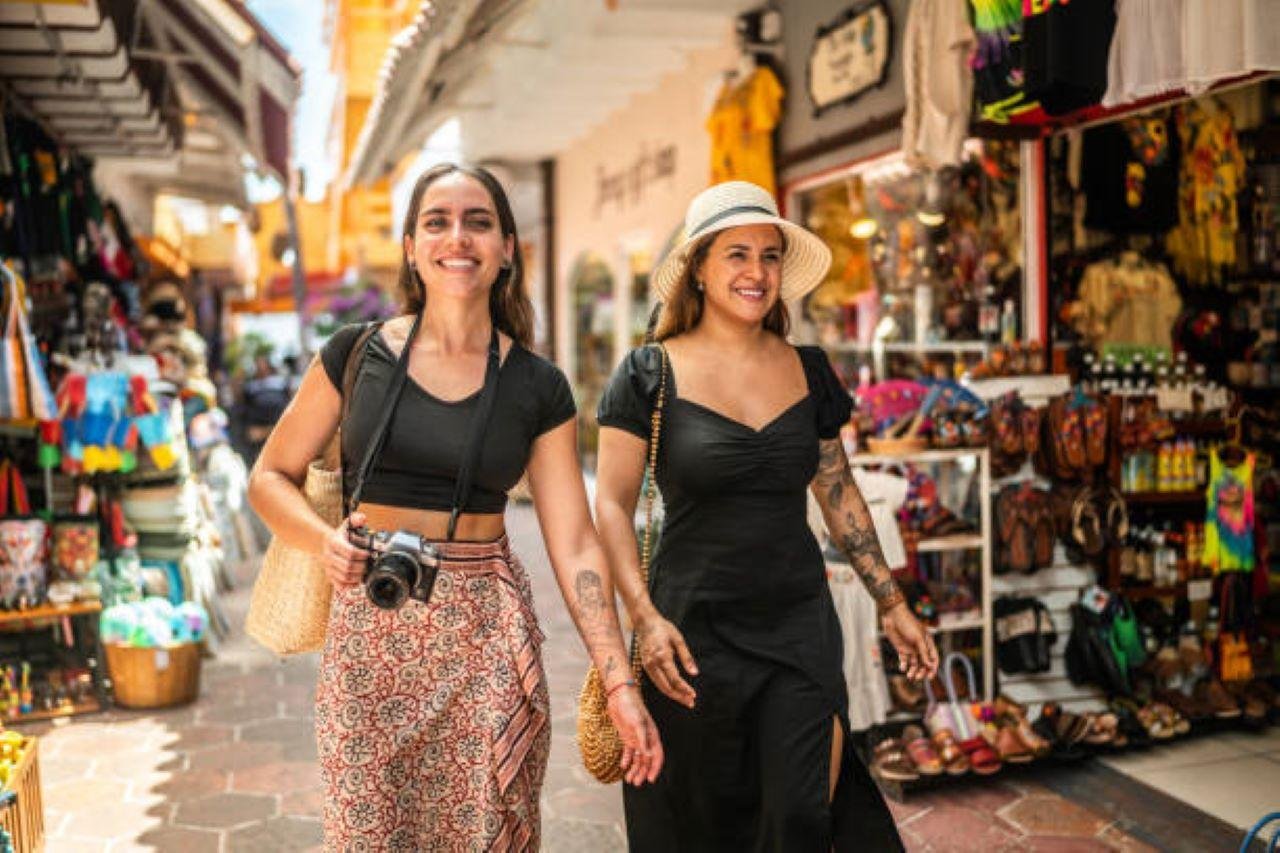 Delhi Personal Shopping Tour with Local Female Expert