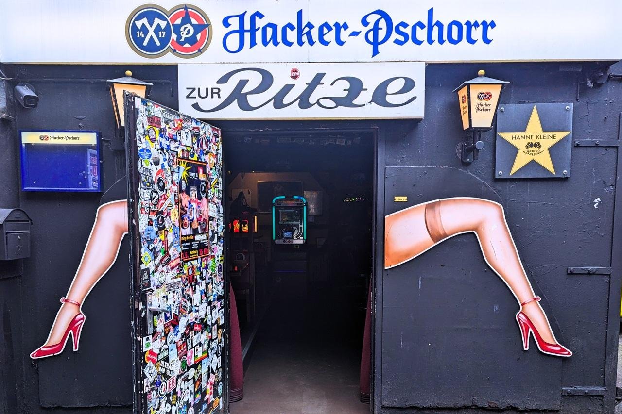 Hamburg: Reeperbahn & St. Pauli bei Tag