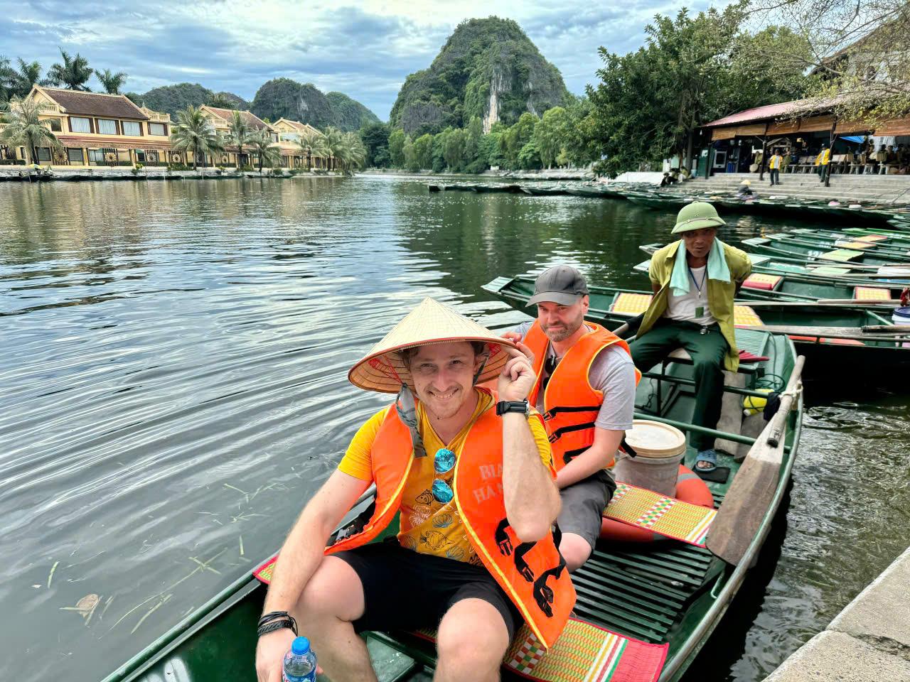 Ninh Binh Full-Day: Trang An Boat, Bai Dinh, Hoa Lu & Mua Cave Sunset