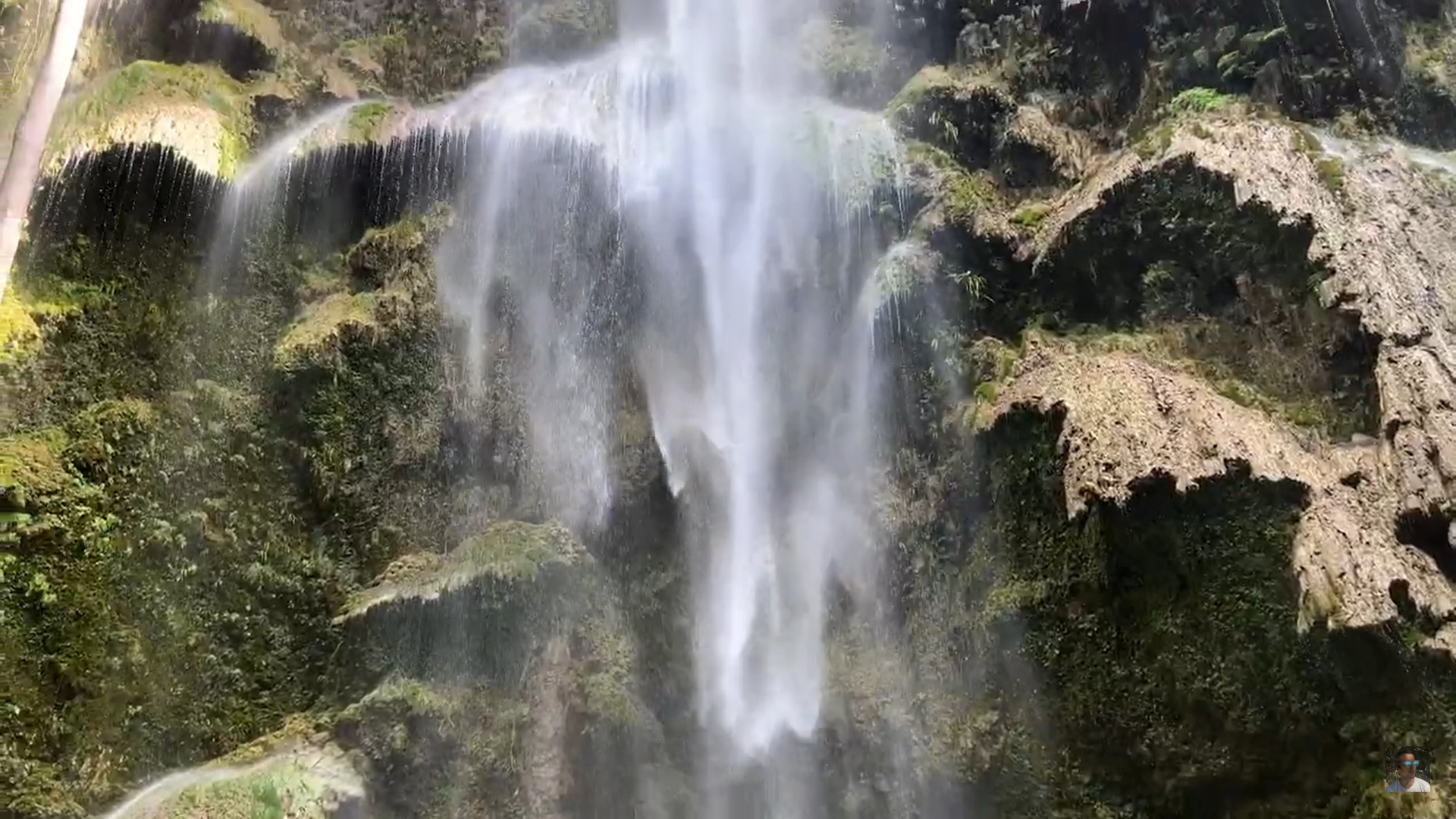 Oslob Triple Adventure: Whale Sharks, Tumalog Falls & Sumilon Island