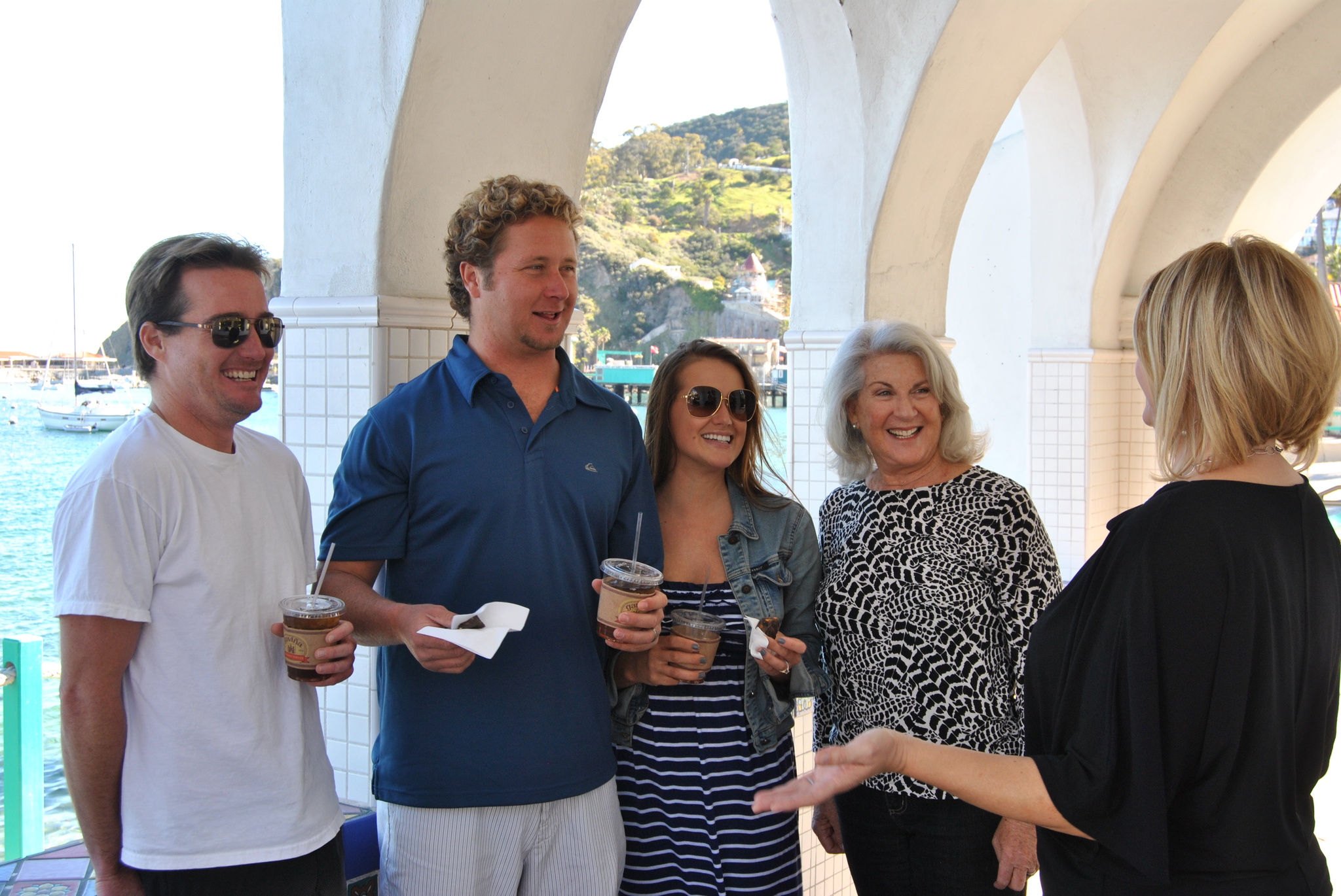 Visite à pied gourmande et culturelle à Avalon — Catalina Food Tours