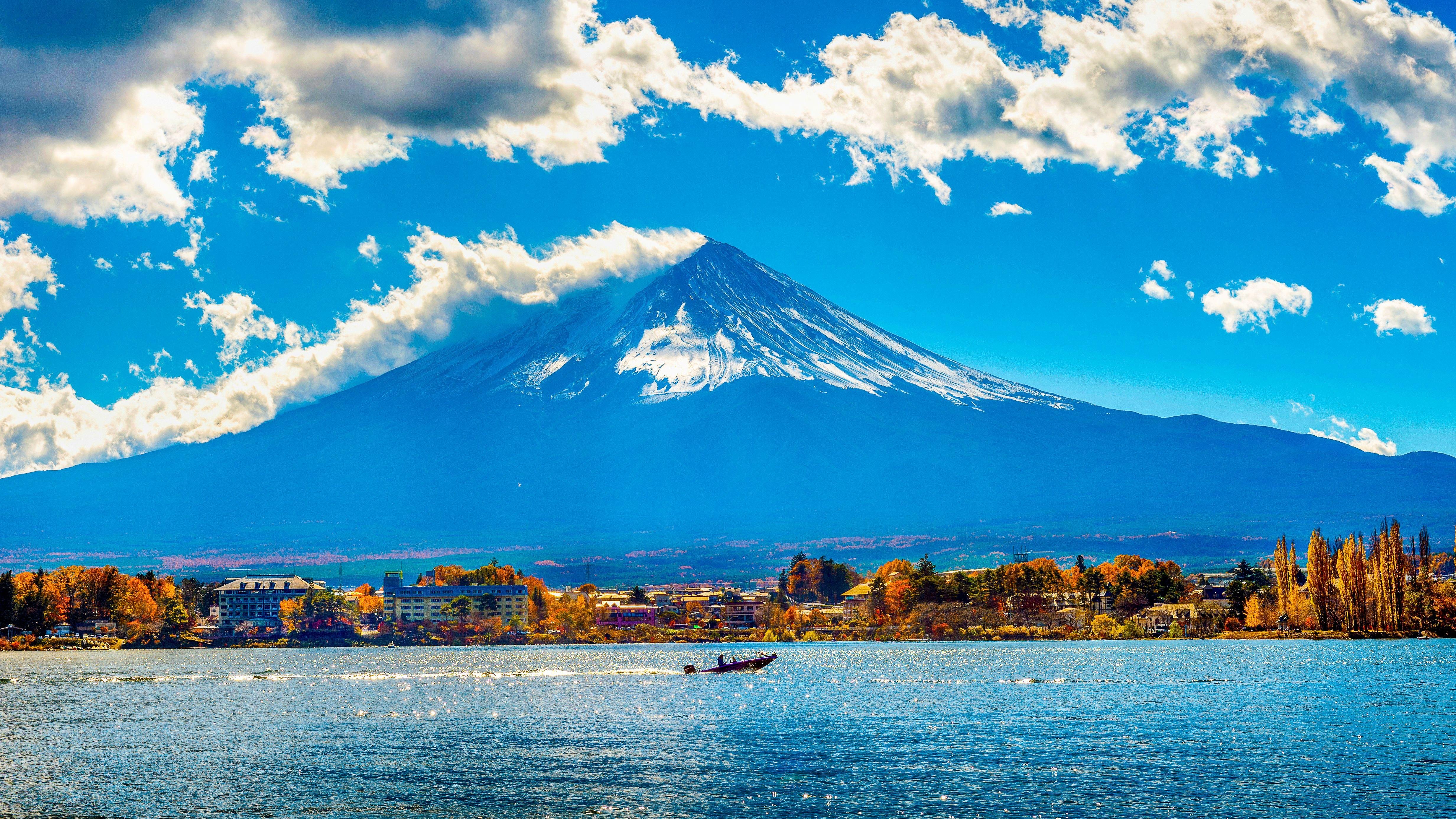 Mount Fuji Full-Day Tour from Tokyo: Two Routes, One Iconic Mountain