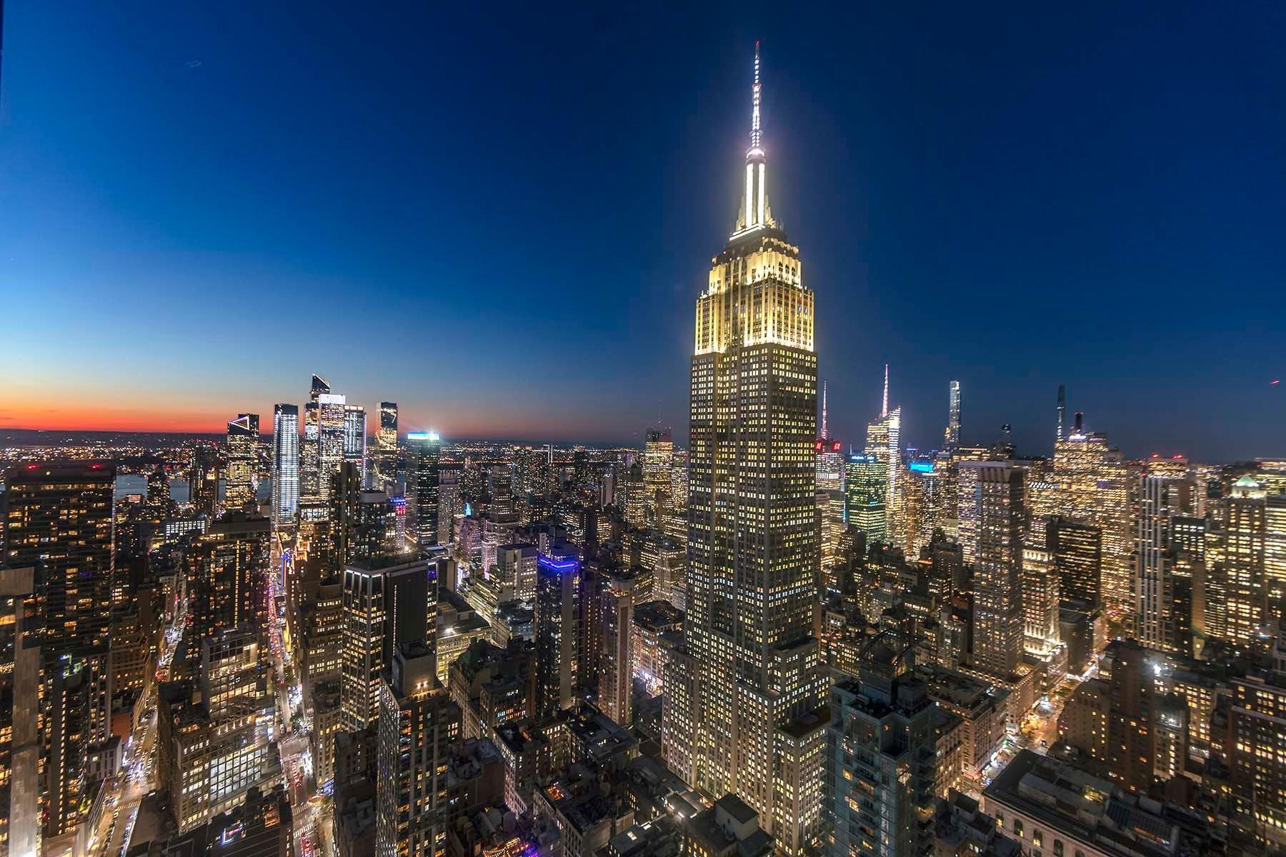 Empire State Building: Iconic Observation Deck & Museum