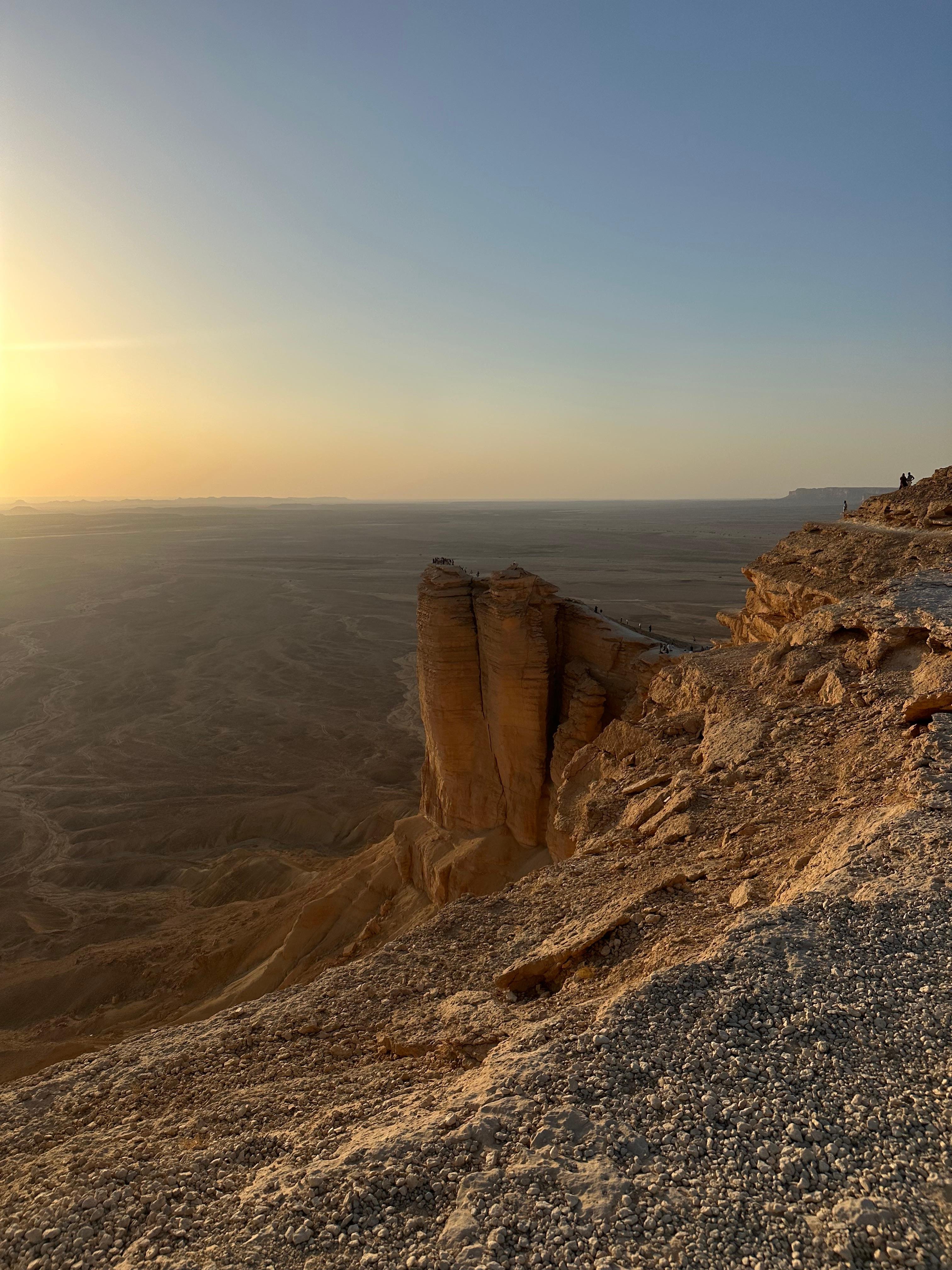 Private Edge of the World Expedition from Riyadh