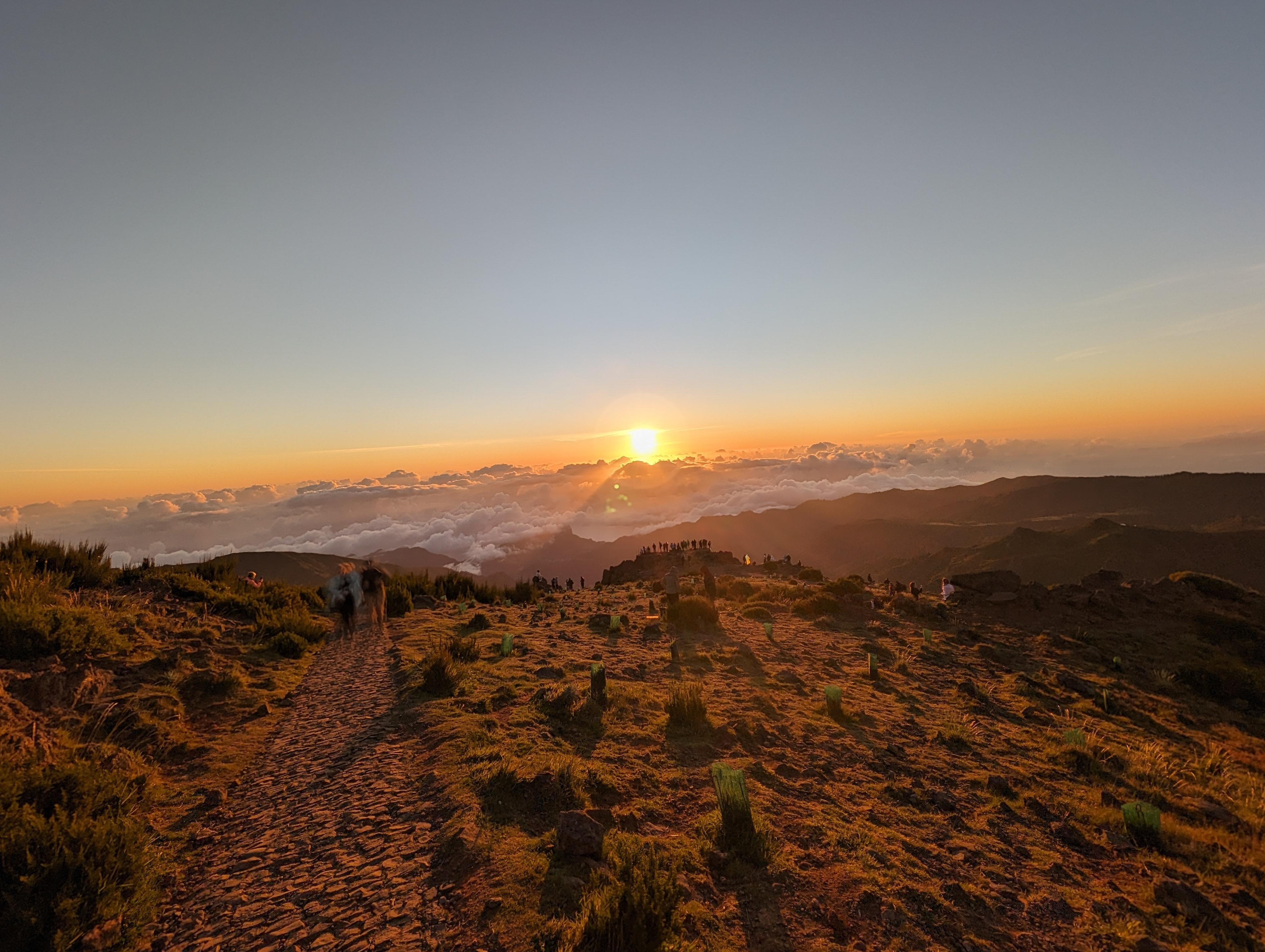 From Funchal: Pico do Arieiro Sunrise with Optional Breakfast