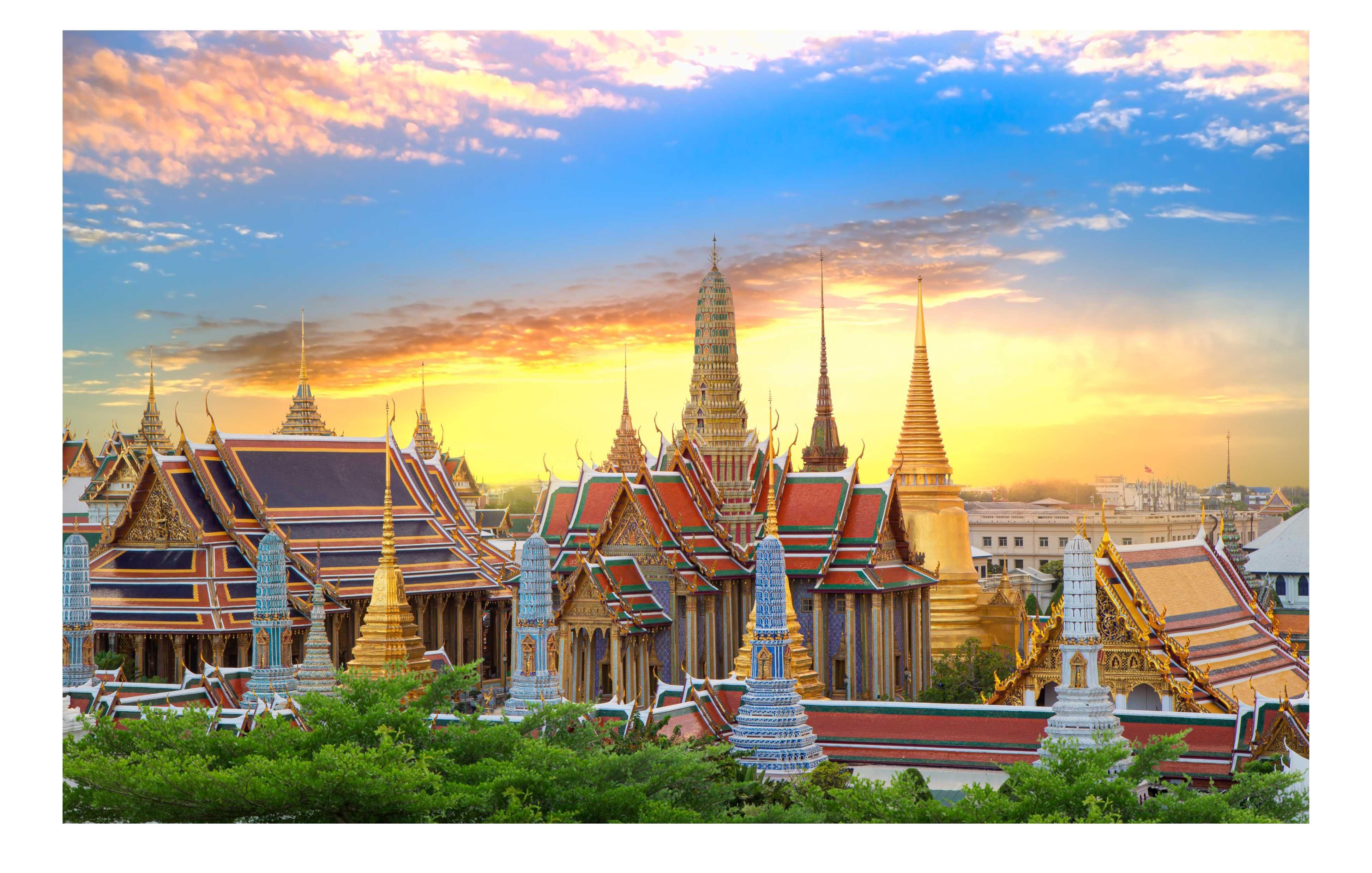 Bangkok Temples Half-Day Tour: Grand Palace, Wat Pho & Wat Arun
