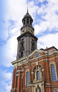 Hamburg Essentials: St. Michael's Church, Elbe Tunnel & Harbor