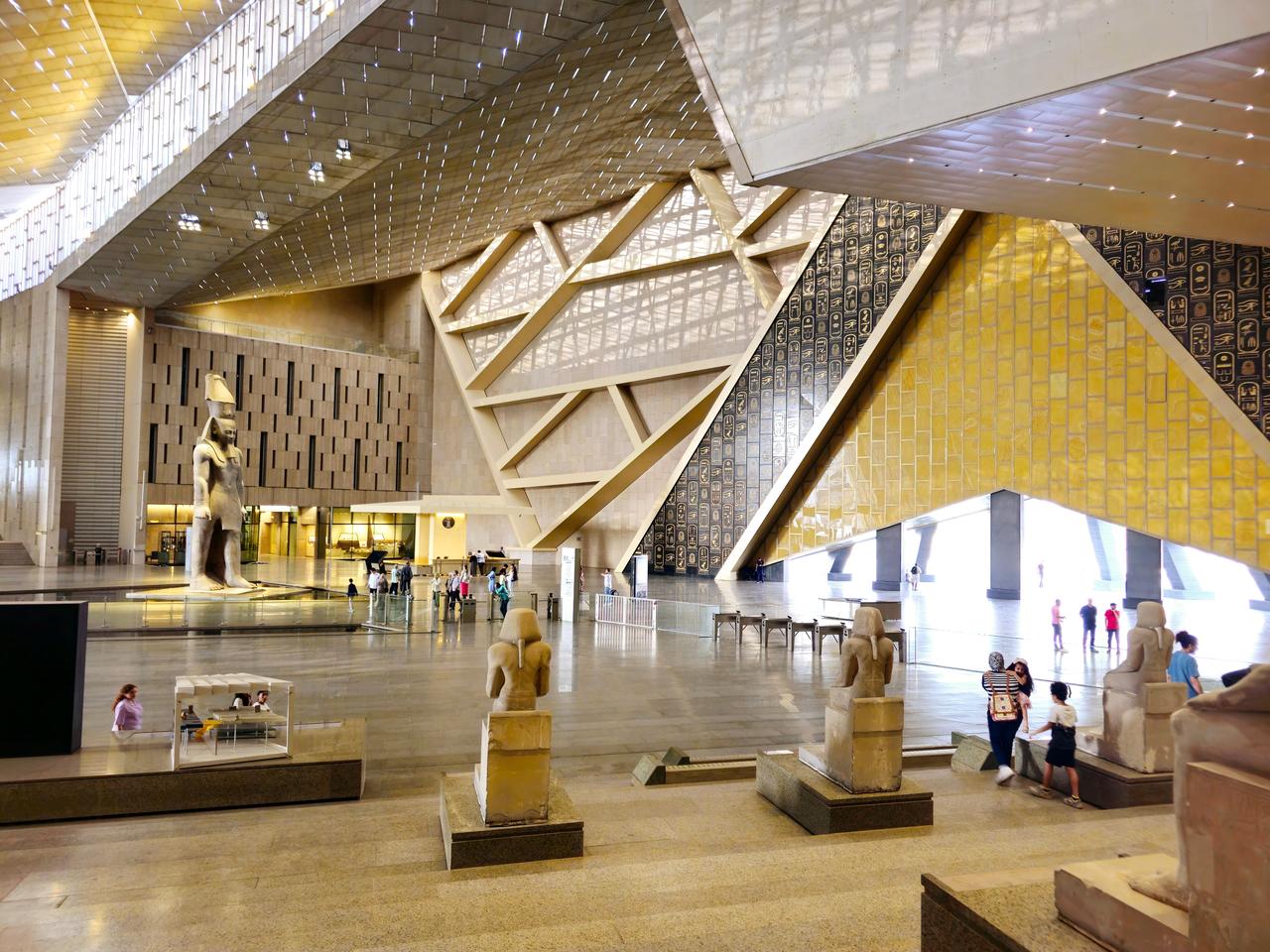 Sharm to Cairo: Giza Pyramids & Grand Museum Day Trip