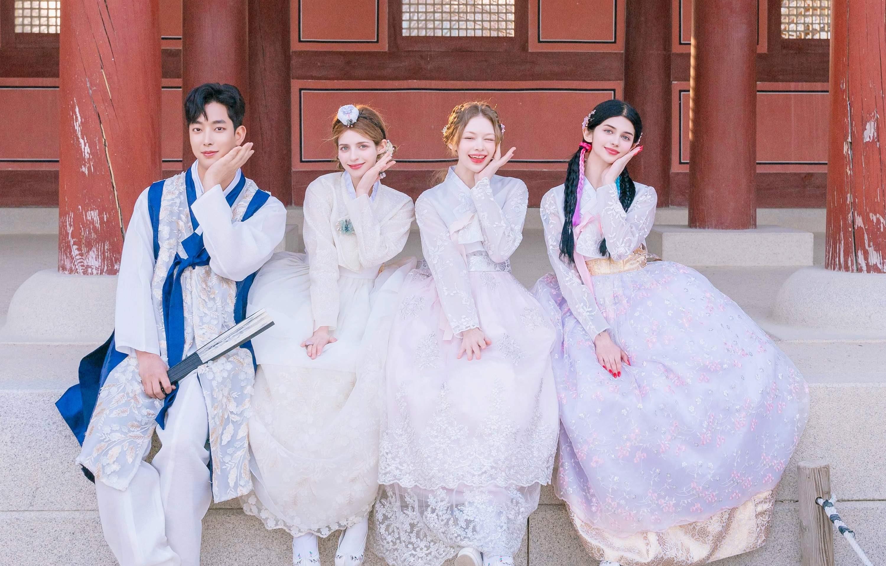 Hanbok Rental with Hairstyling at Hanboknam Gyeongbokgung — Seoul K-beauty experience photo 4