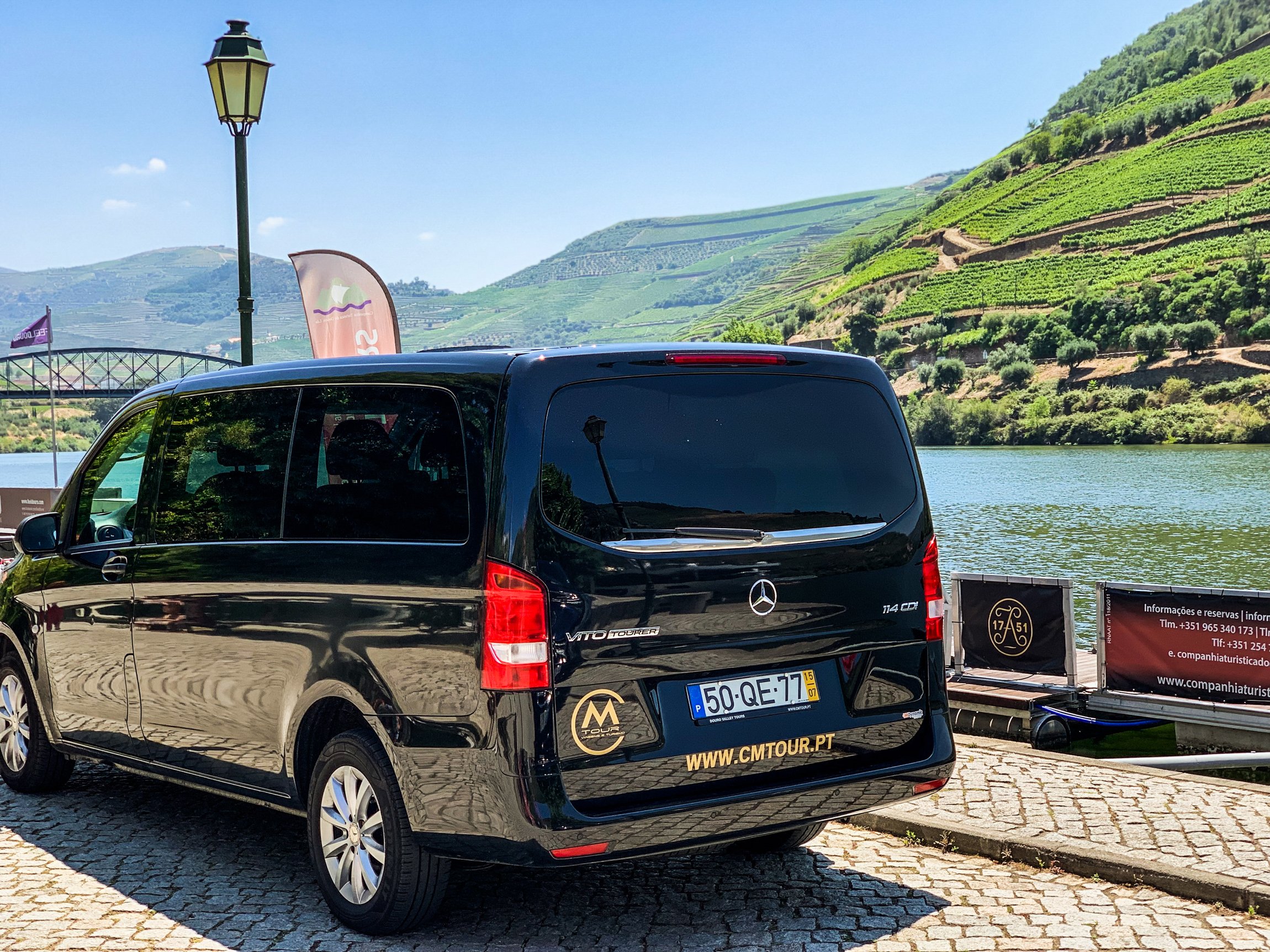 Douro Valley Day Trip: Boat Cruise, Wine Tasting & Traditional Lunch from Porto