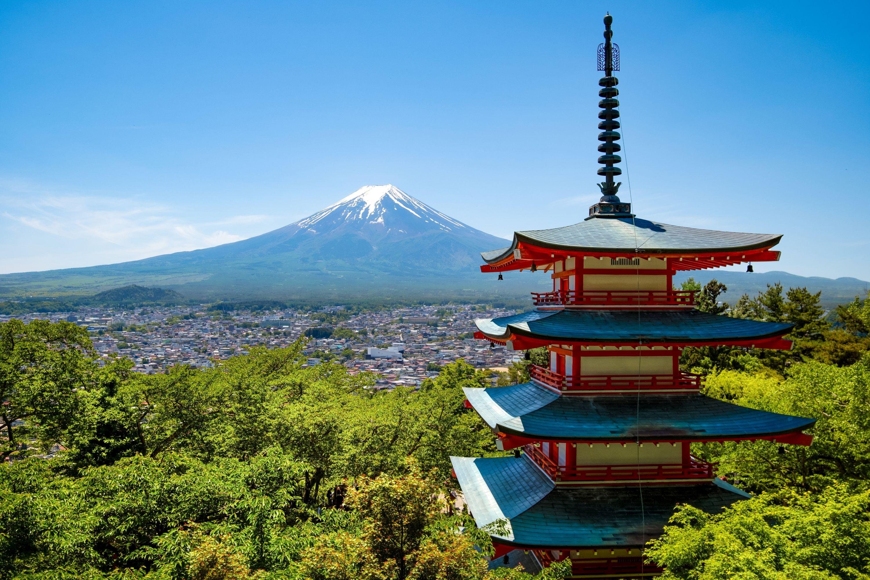 Mount Fuji Full-Day Tour from Tokyo: Two Routes, One Iconic Mountain
