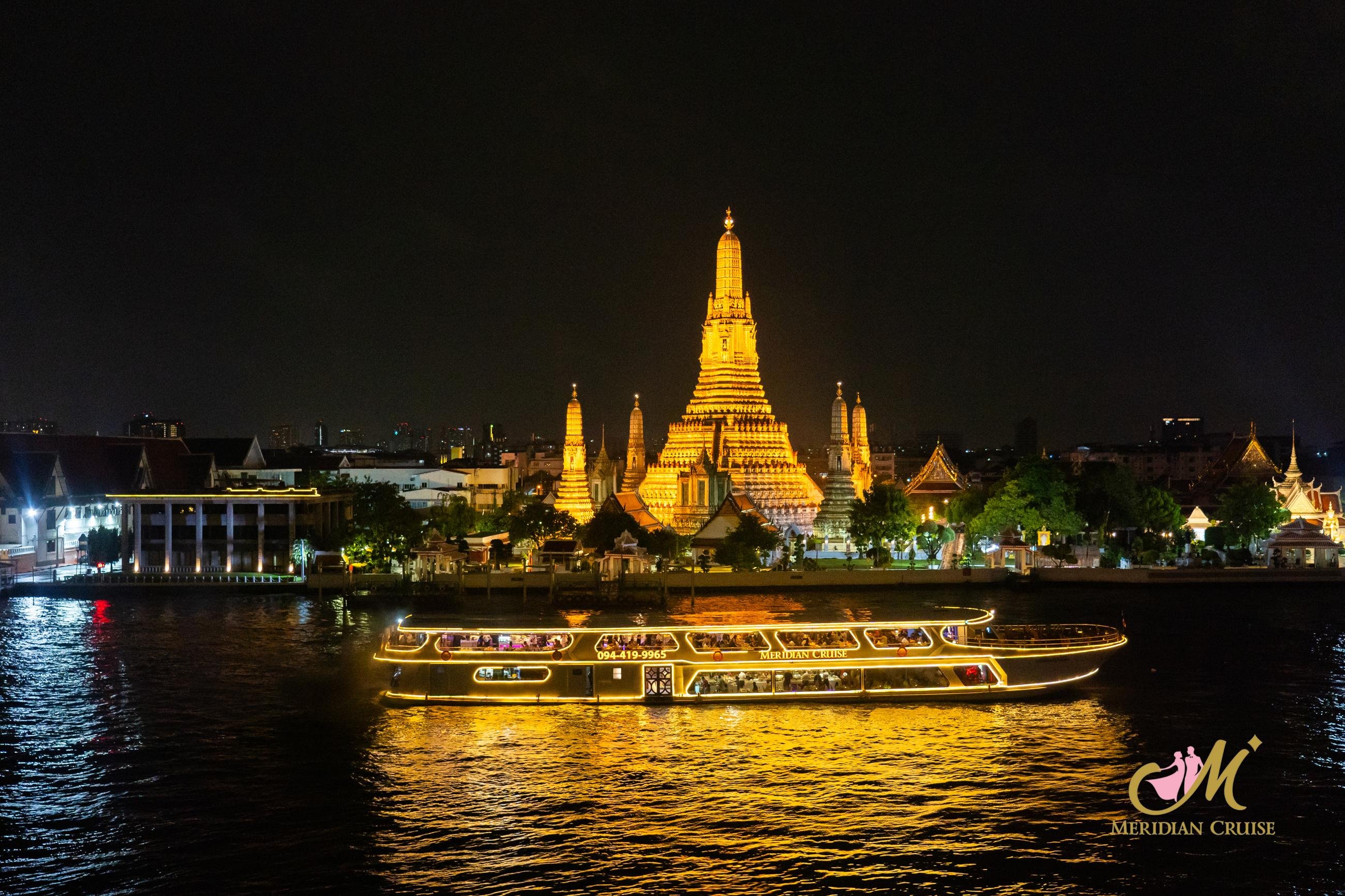 Bangkok: Chao Phraya Meridian Buffet Dinner Cruise