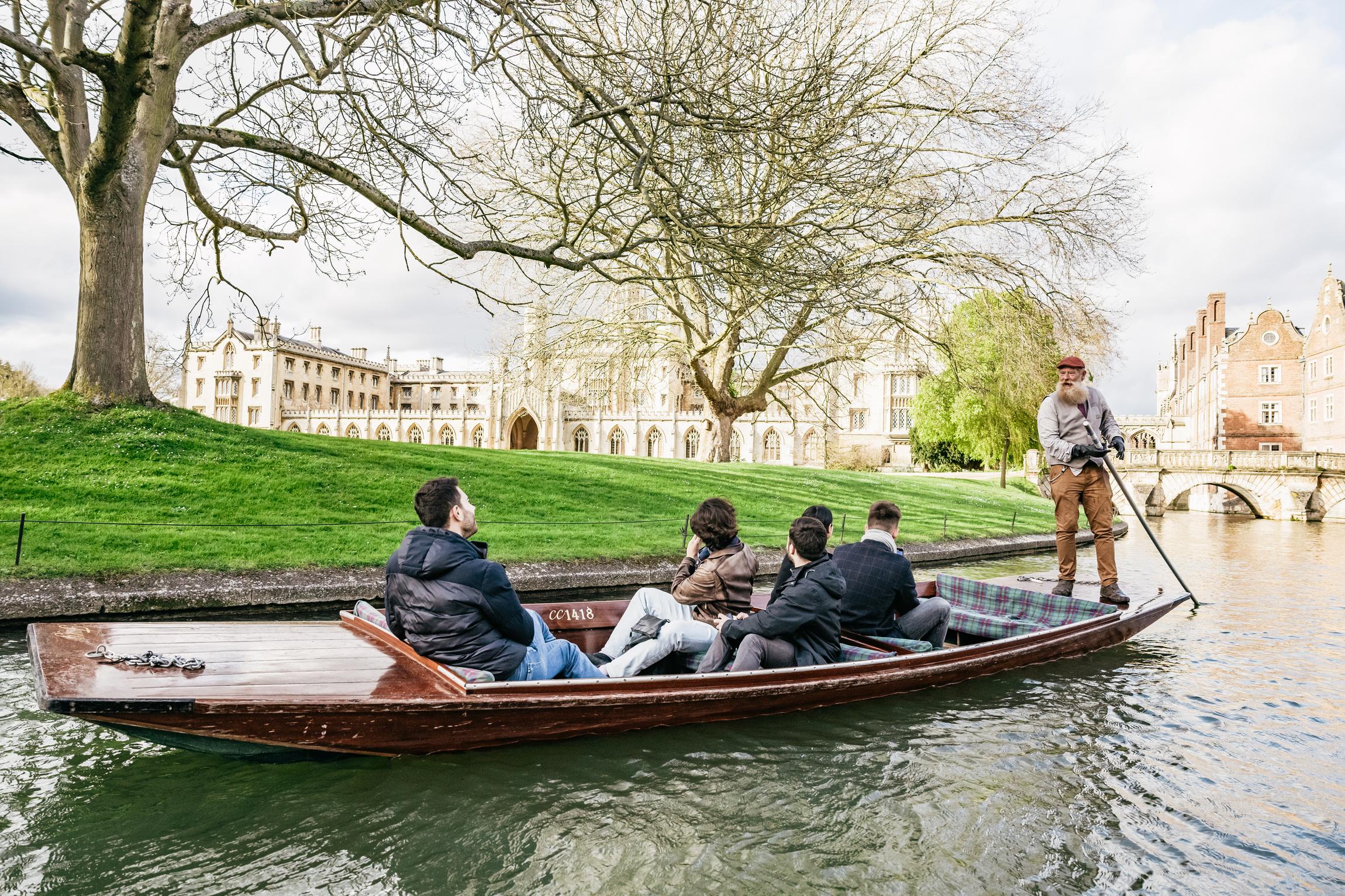 Guided Punting Experience on the River Cam