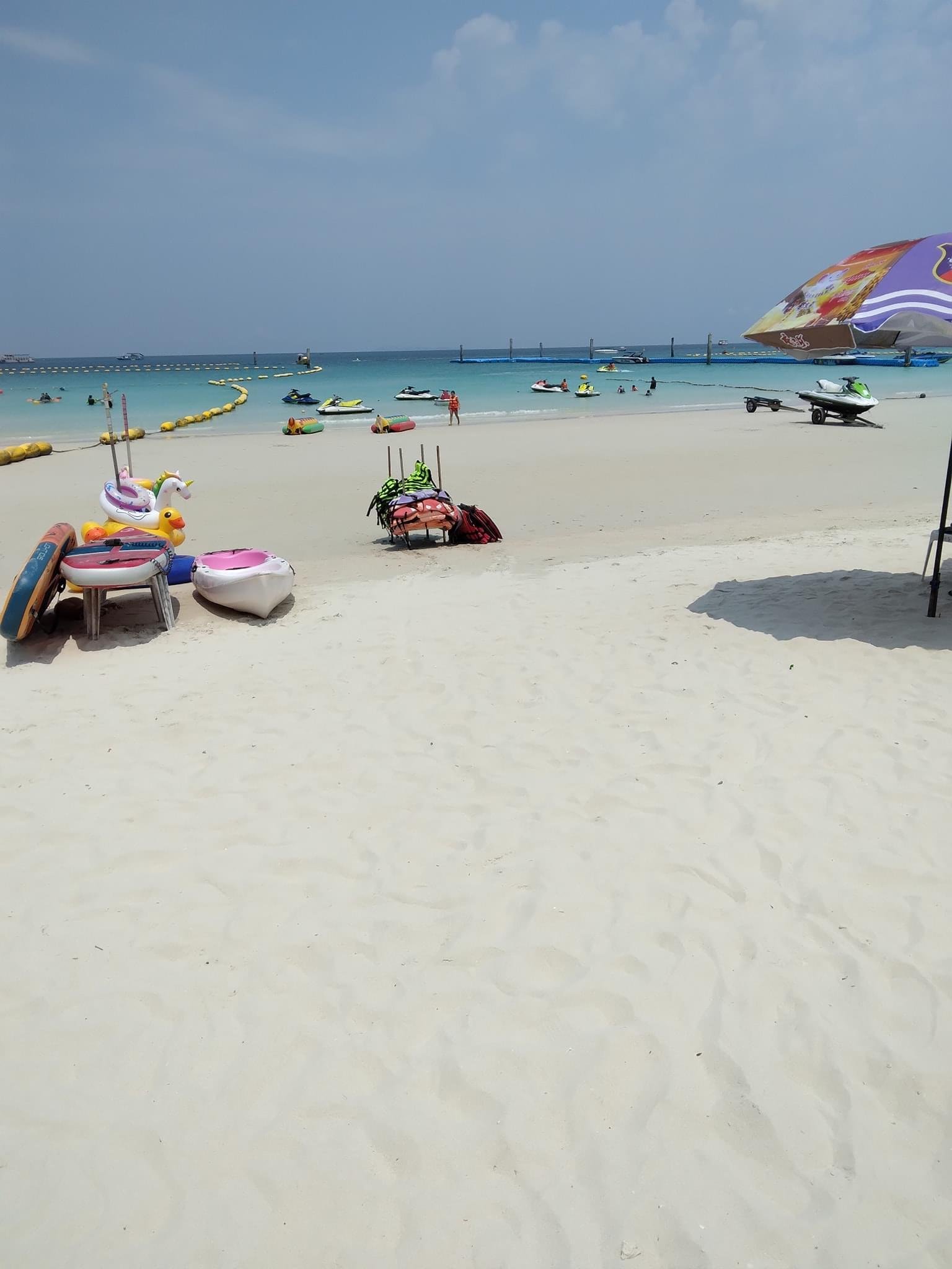 Pattaya to Coral Island: Speedboat & 4-Activity Day Trip