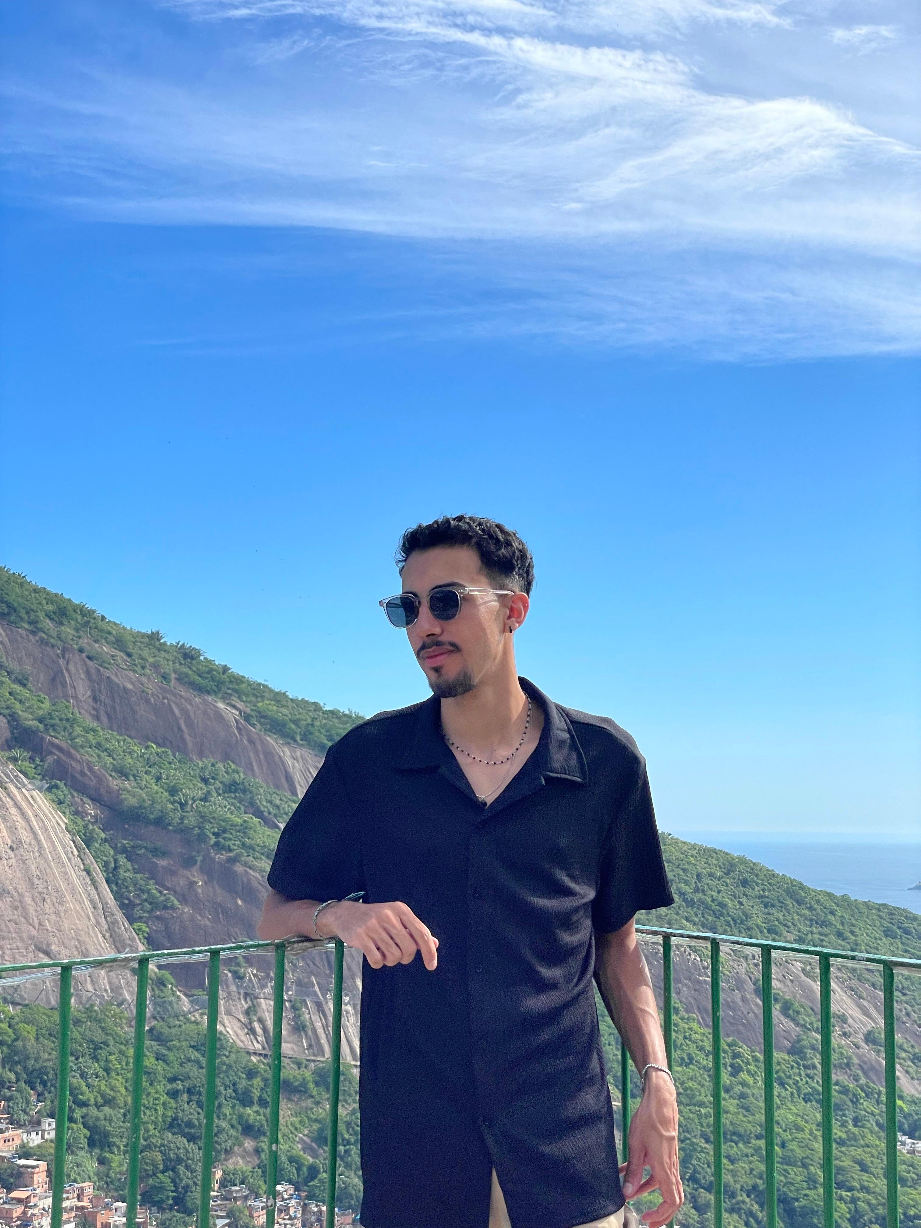 Rocinha Favela 3-Hour Walking Tour with a Local Guide