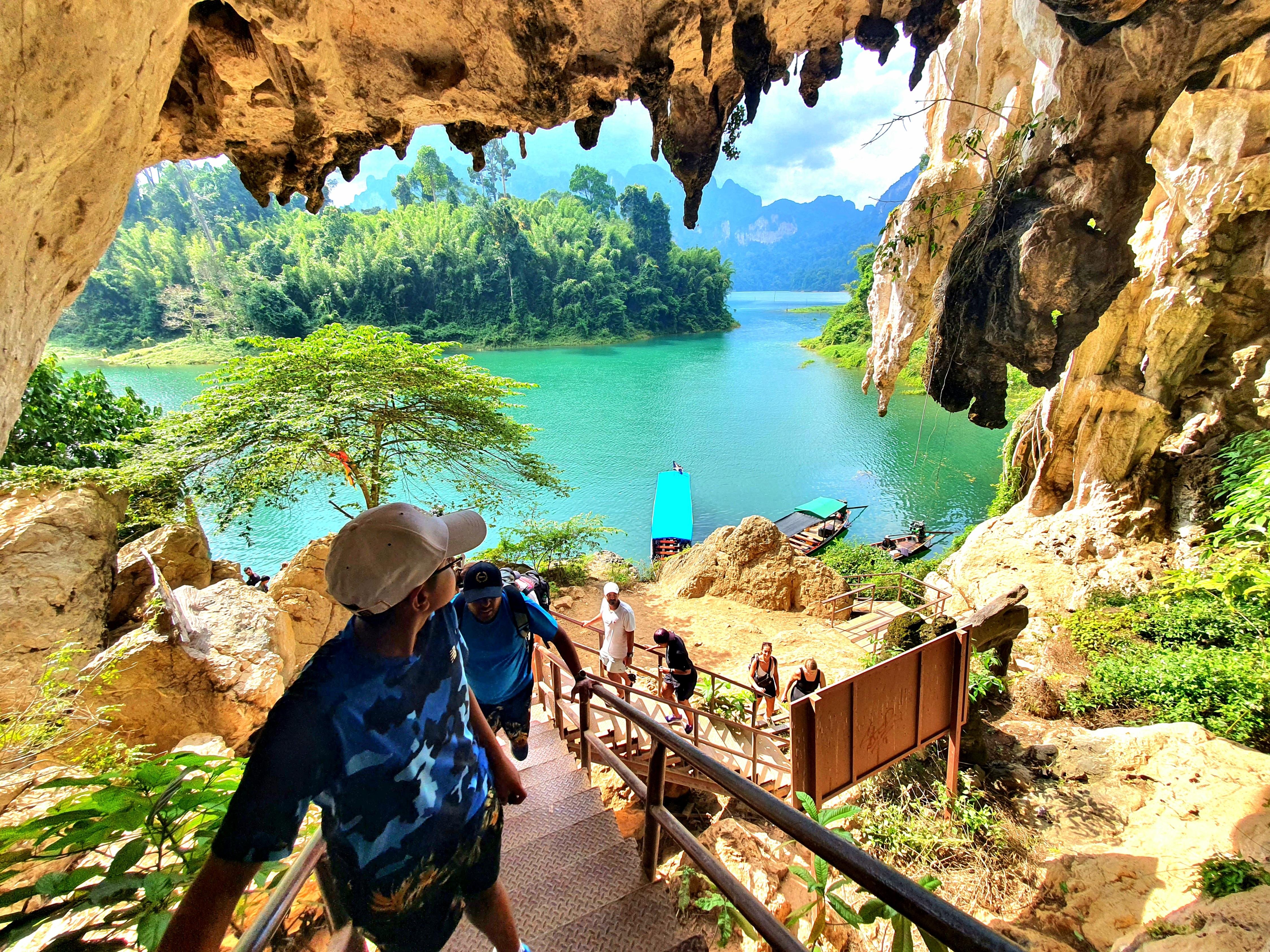 Cheow Lan Lake & Diamond Cave Day Trip from Krabi