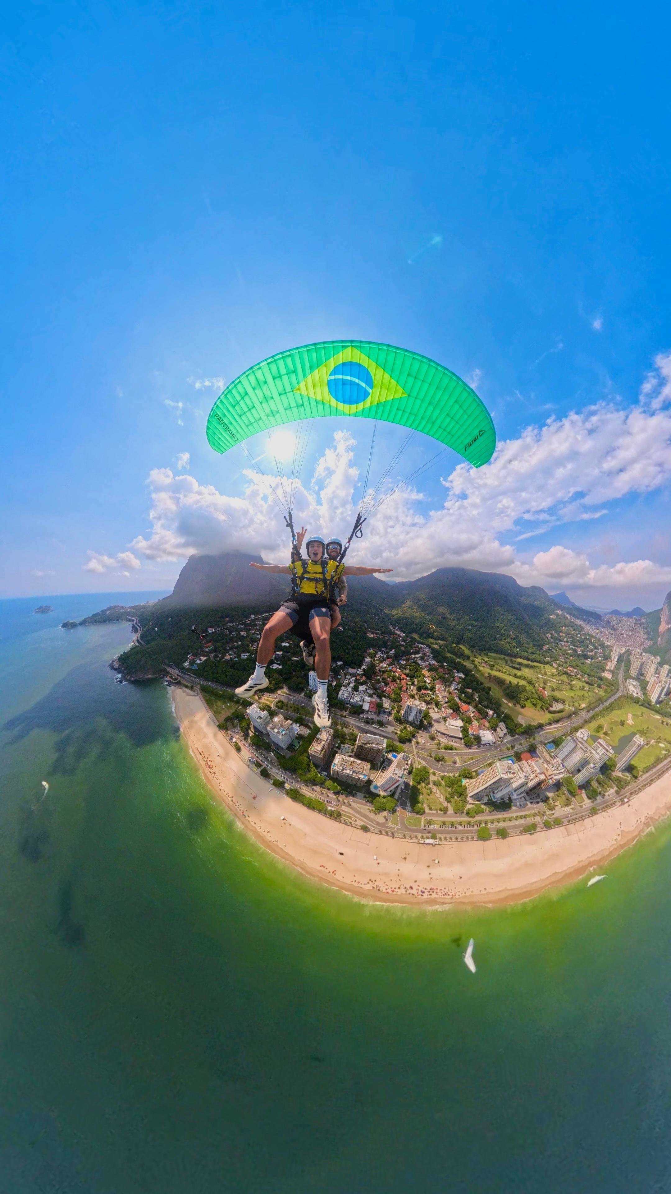 Rio de Janeiro Tandem Paragliding Flight with Media