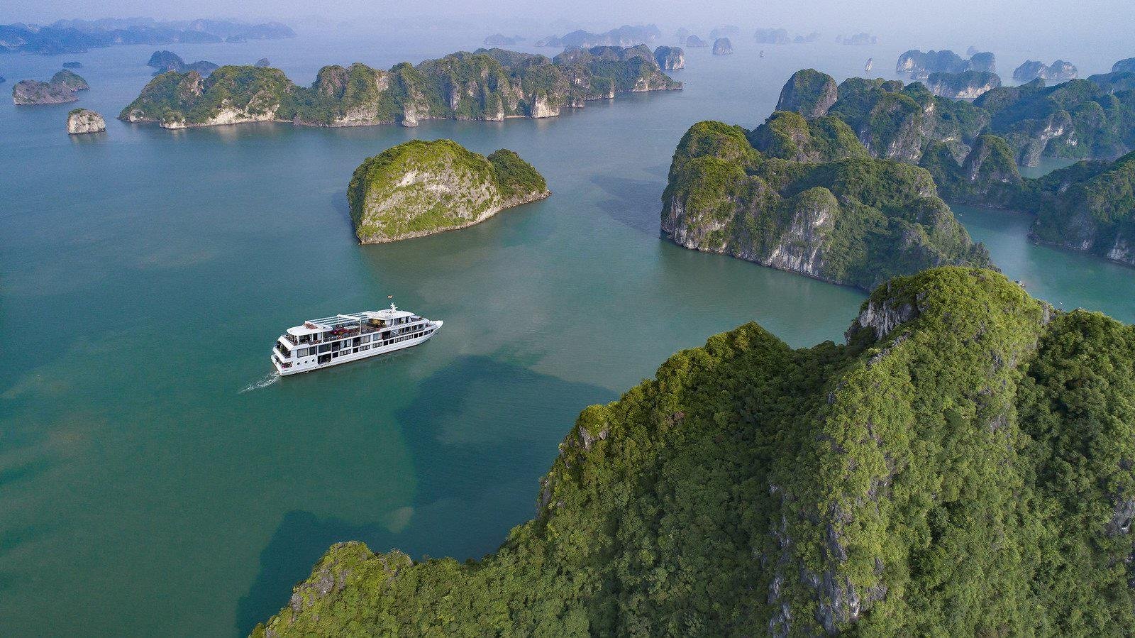 DGB two-day Bai Tu Long Bay cruise from Hanoi — image 82