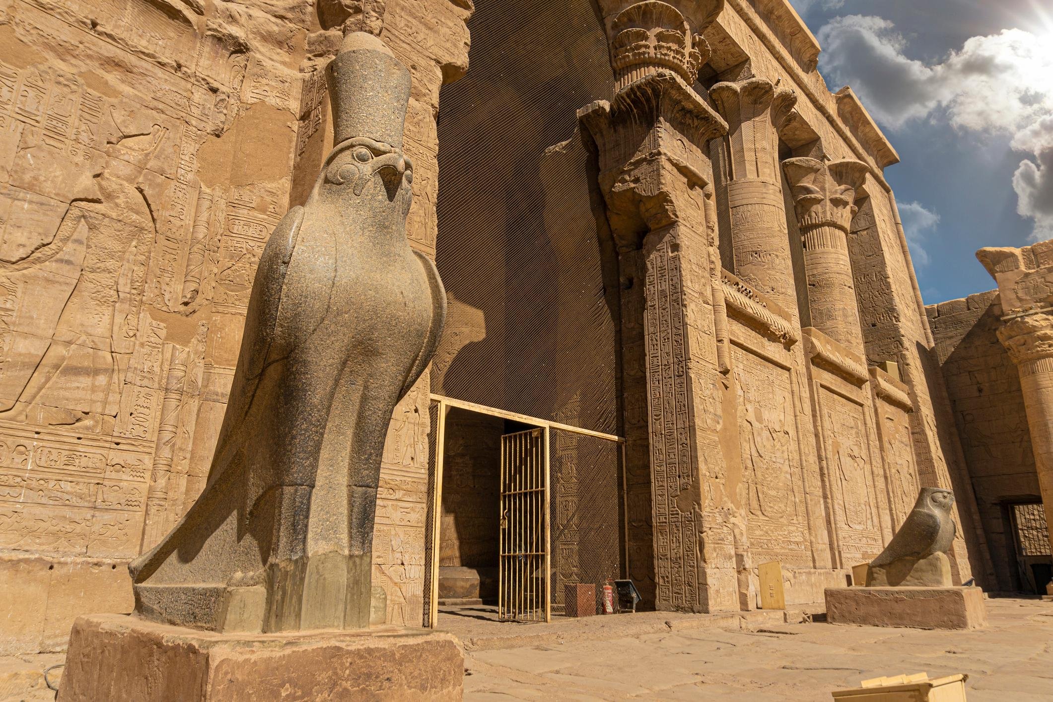 4-Day Private Nile Cruise: Aswan to Luxor with Hot Air Balloon