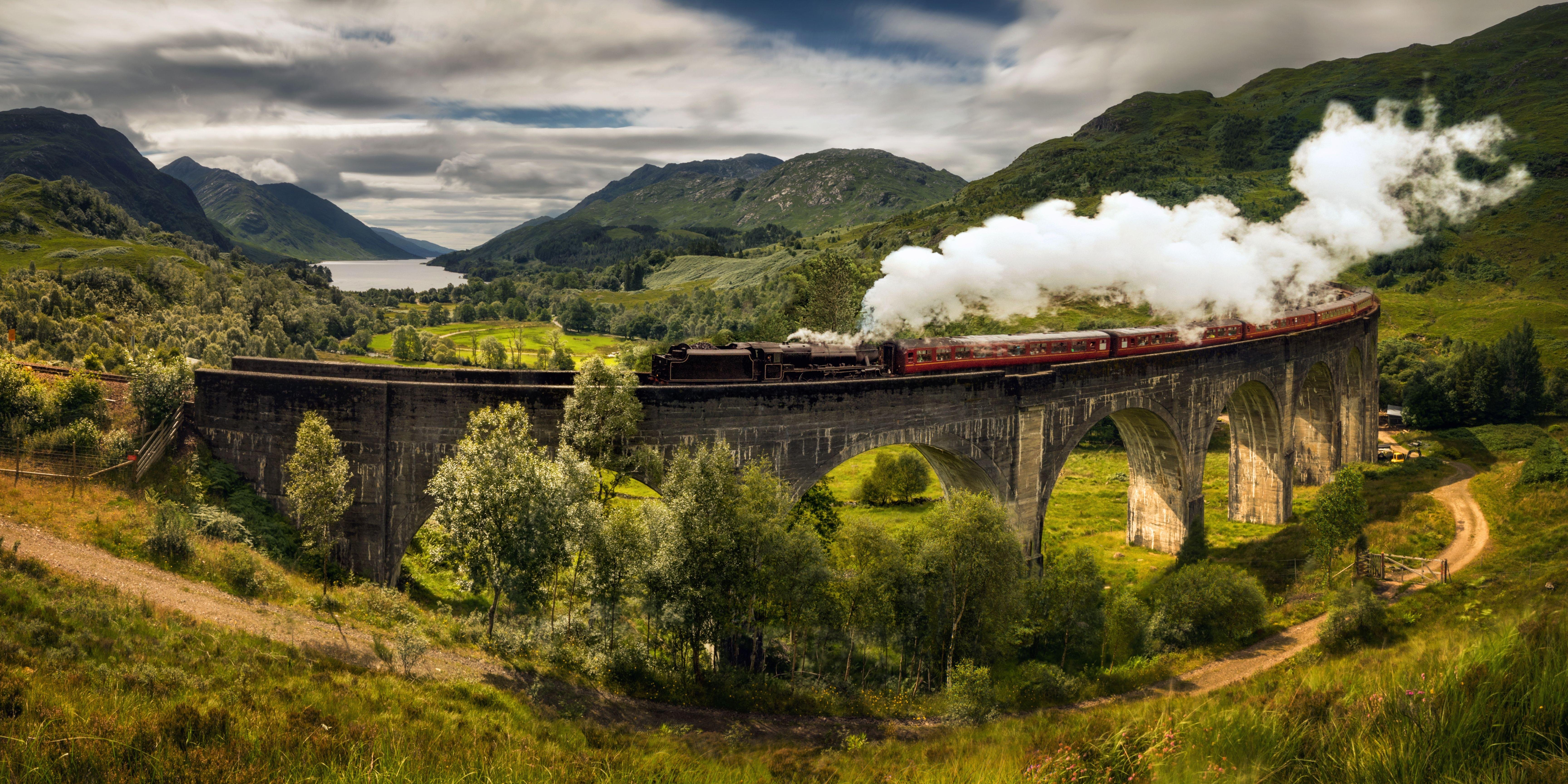 From Edinburgh: 2-Day Highlands Tour with Hogwarts Express