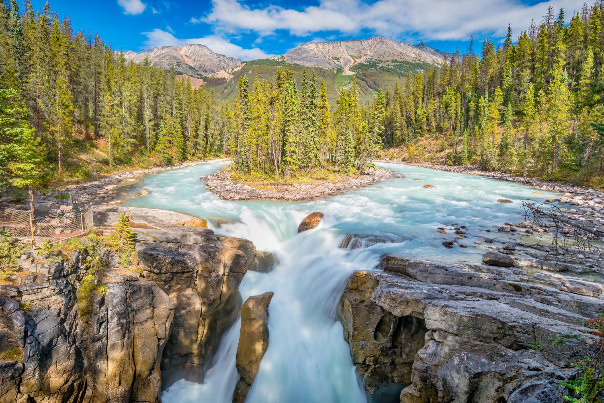 Sunwapta & Athabasca Falls, Peyto & Bow Lake, Icefields Parkway