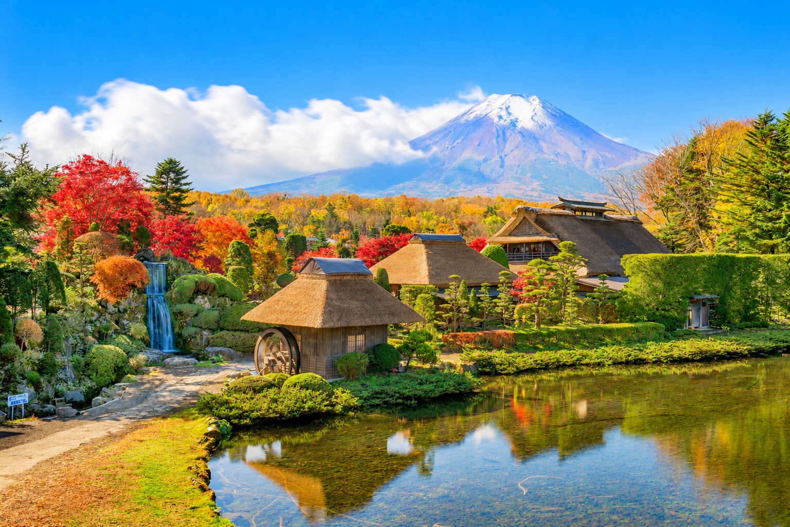 Mount Fuji and Kawaguchi Lakes Small-Group Day Tour