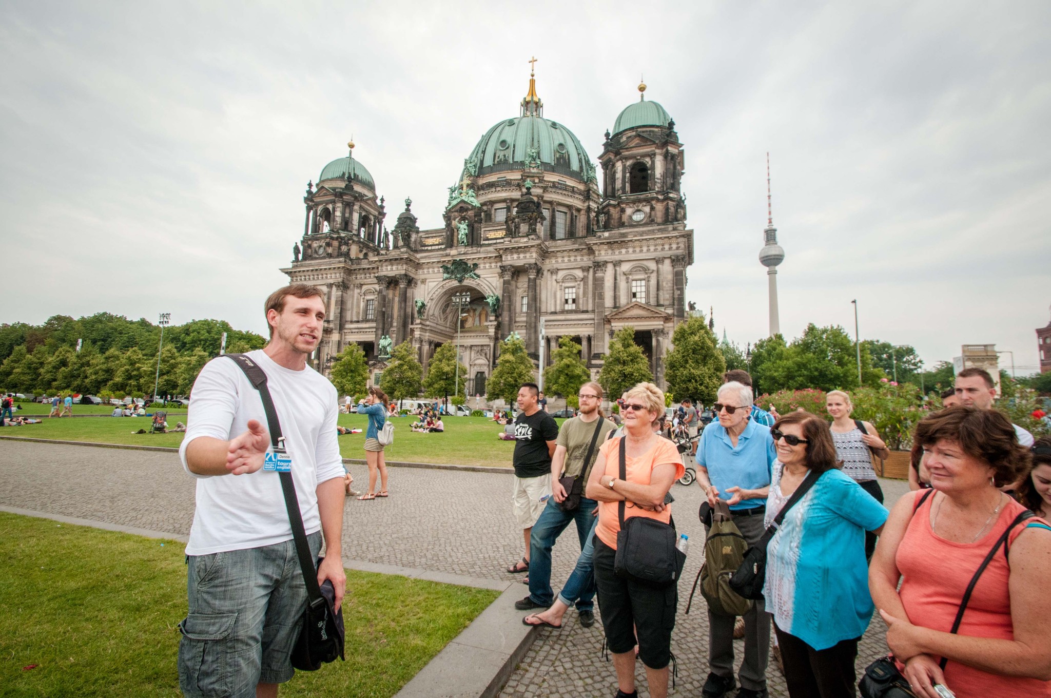 Berlin walking tour — Mitte, the Reichstag and the government quarter — image 9