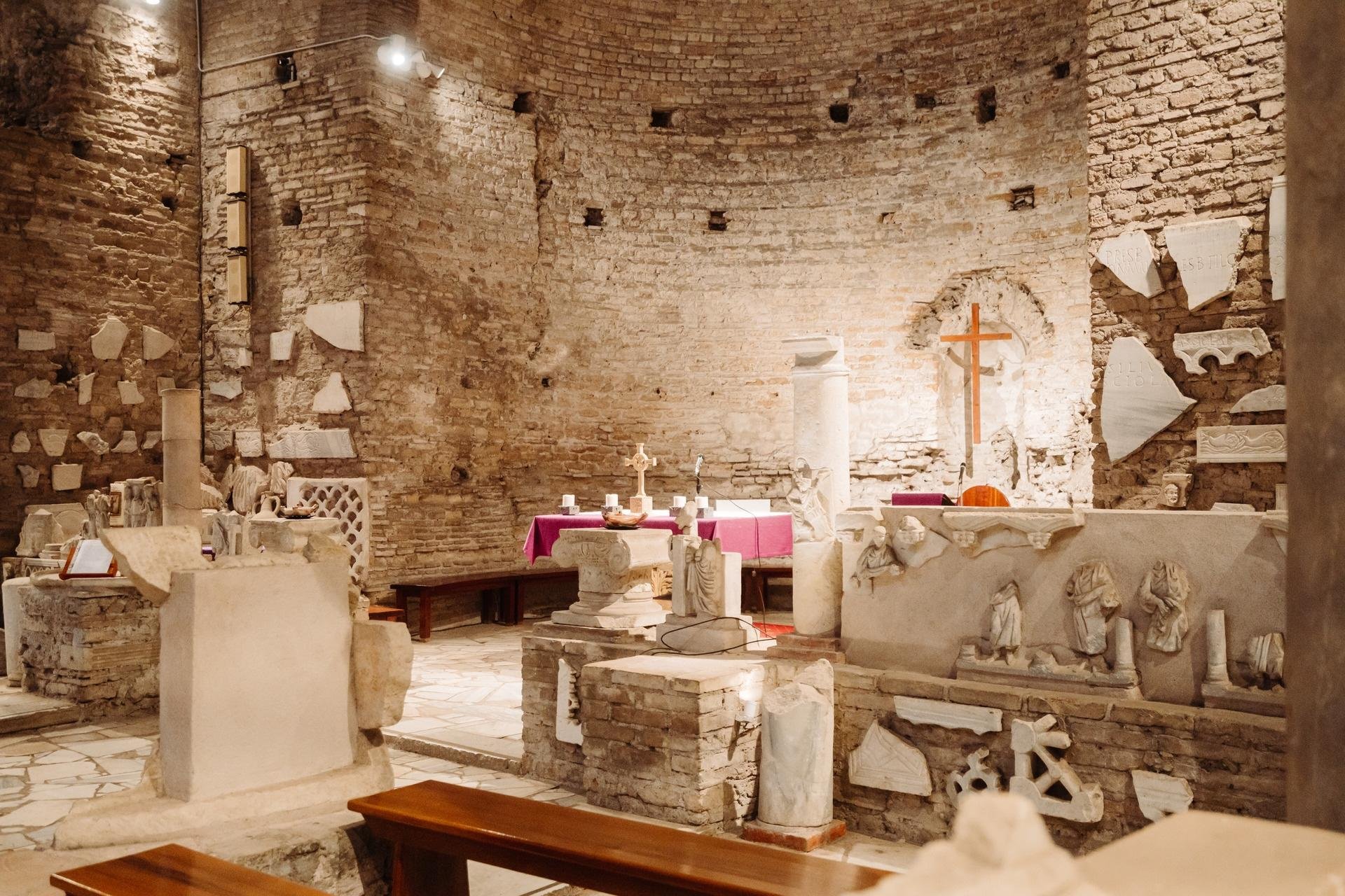 Appian Way catacombs tour Rome San Sebastiano Domitilla — image 9