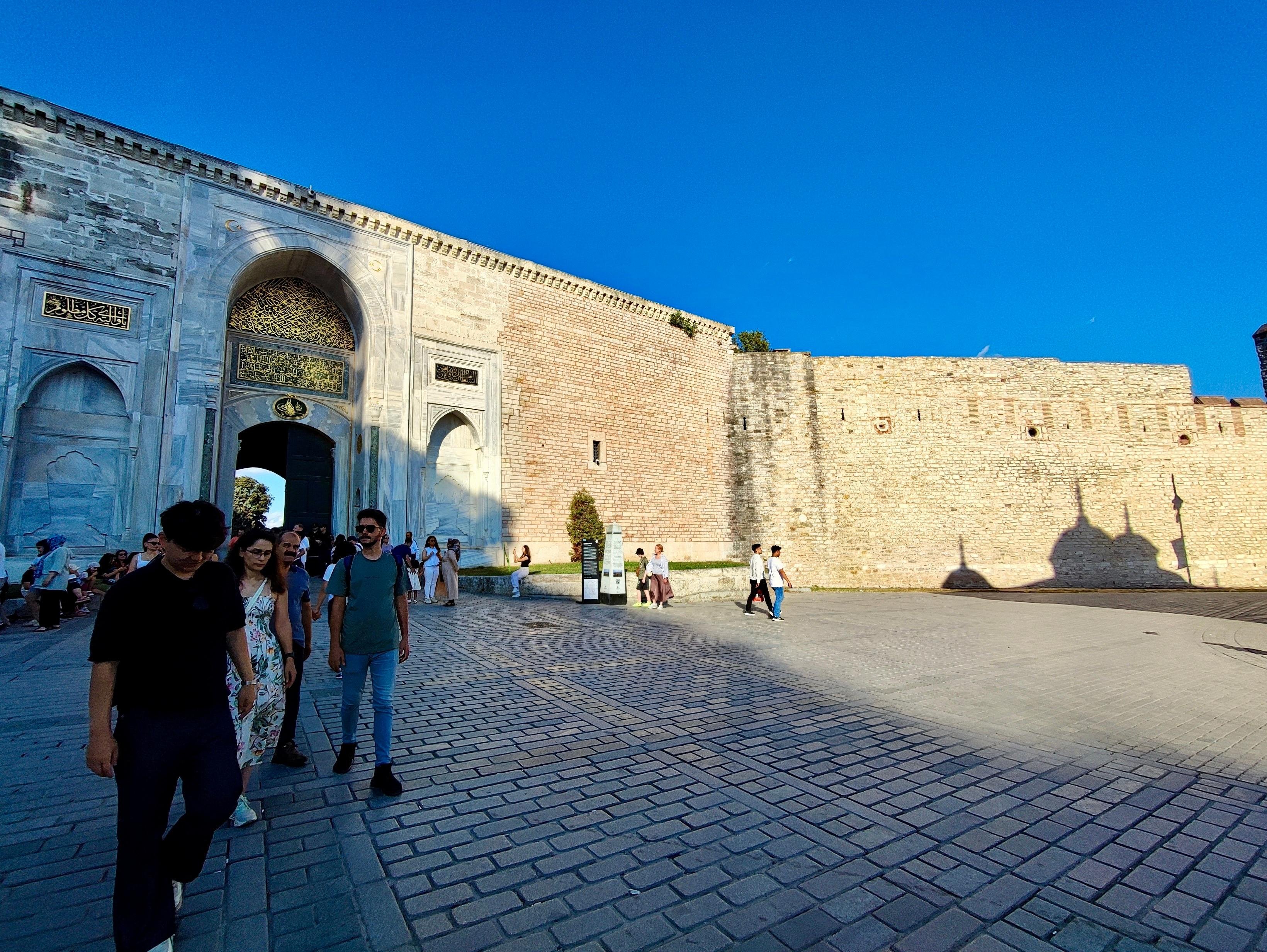 Guided Istanbul Highlights: Blue Mosque & Topkapi Palace