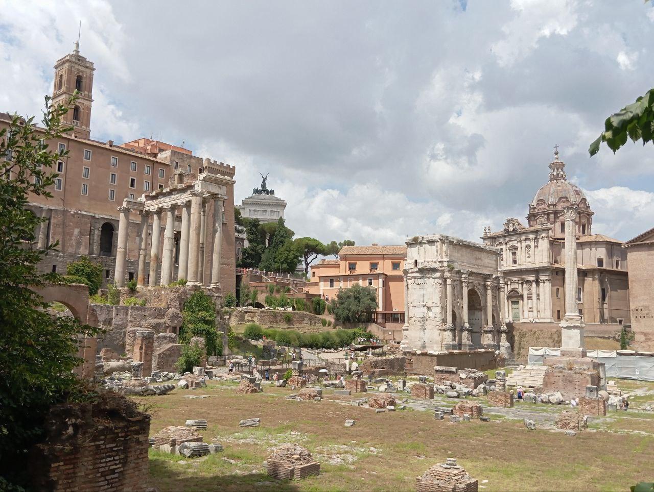 Colosseum underground and arena floor guided tour — image 11