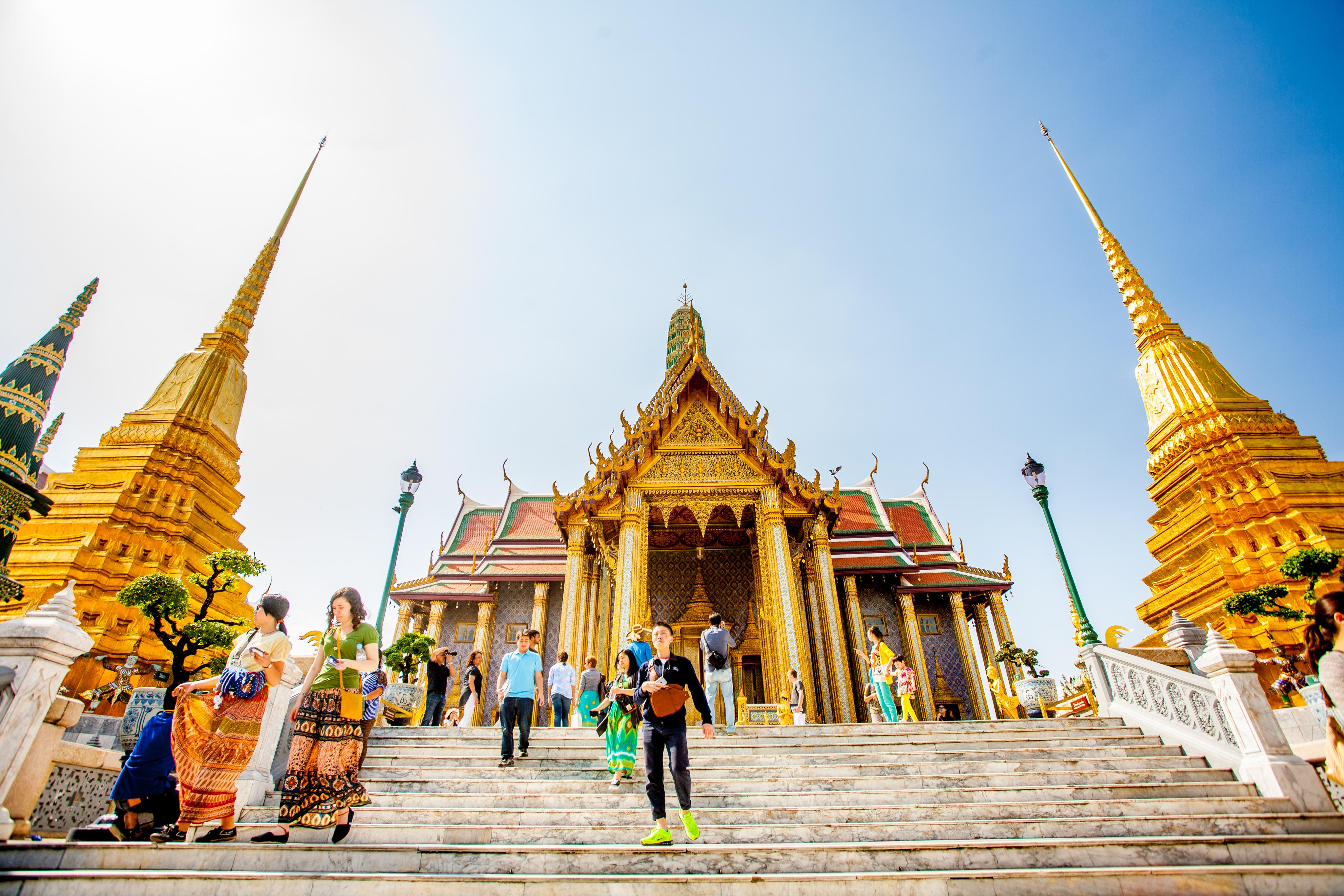 Bangkok Grand Palace, Wat Pho & Canal Boat Explorer