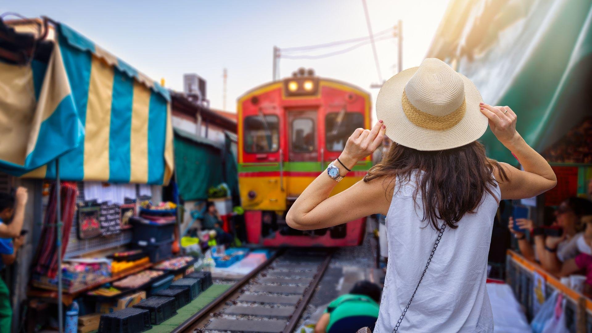Bangkok Private Day Trip: Railway Market, Coconut Farm & Floating Market