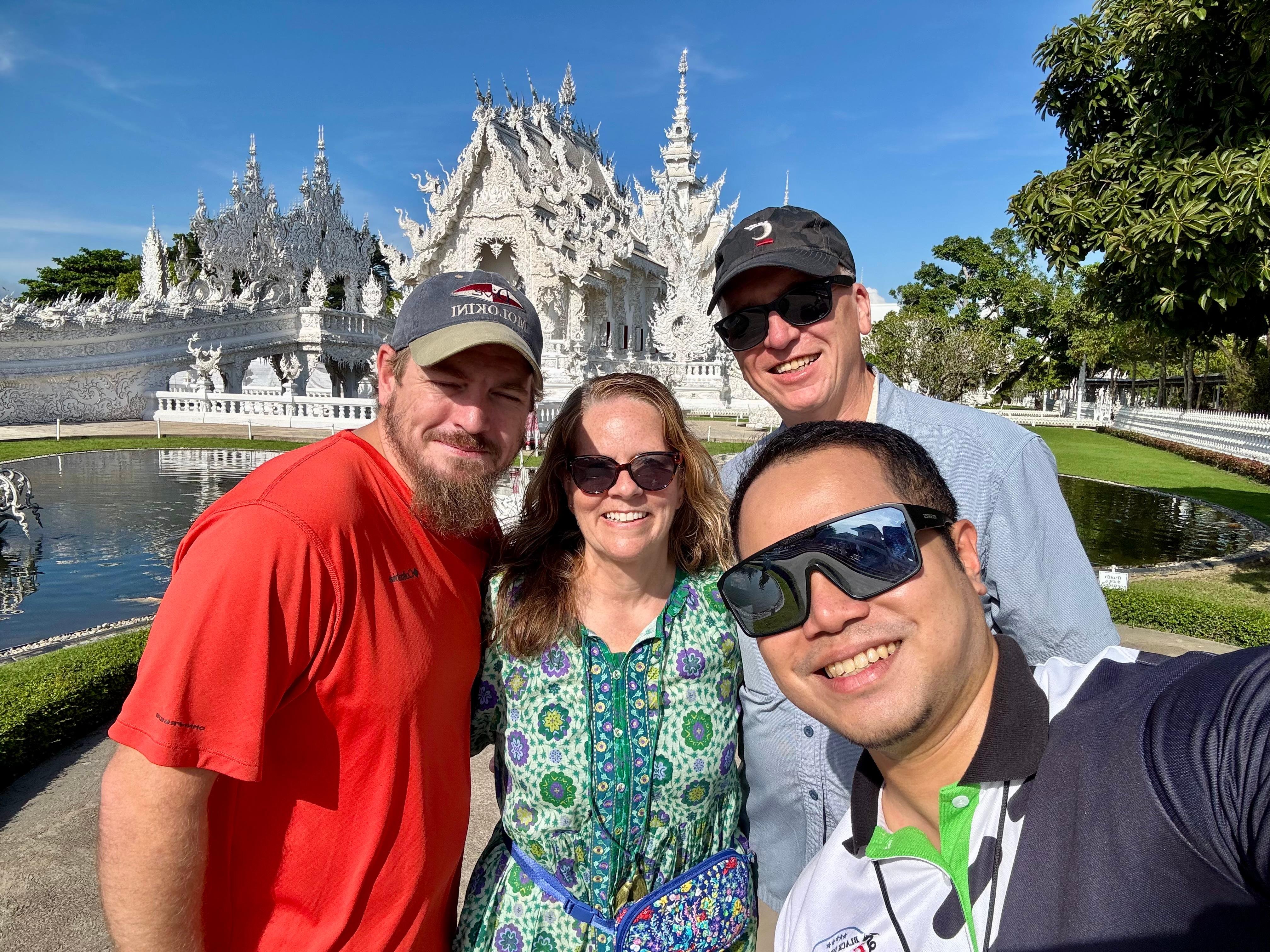 Chiang Rai: 7 Iconic Landmarks & Riverside Buffet Tour