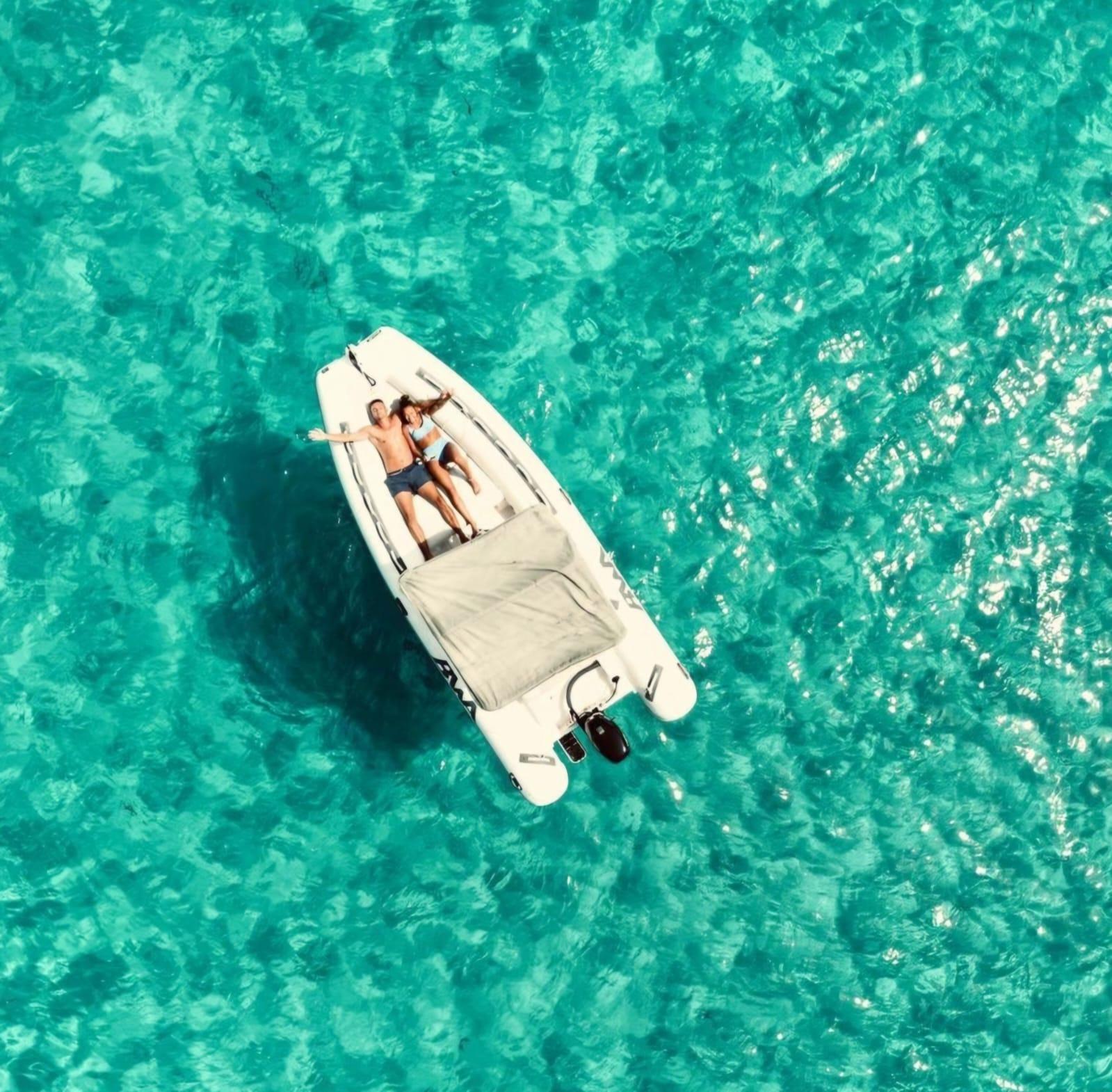 Porto Rotondo: Self-Drive Boat Rental (No License Required)