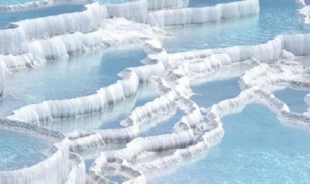 Pamukkale & Hierapolis Full-Day Trip from Istanbul with Flights