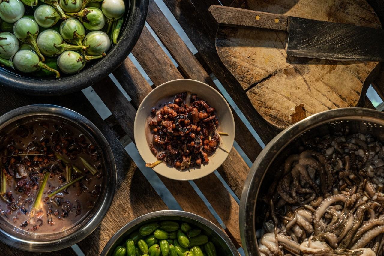 Authentic Koh Samui Thai Cooking Class with Local Family