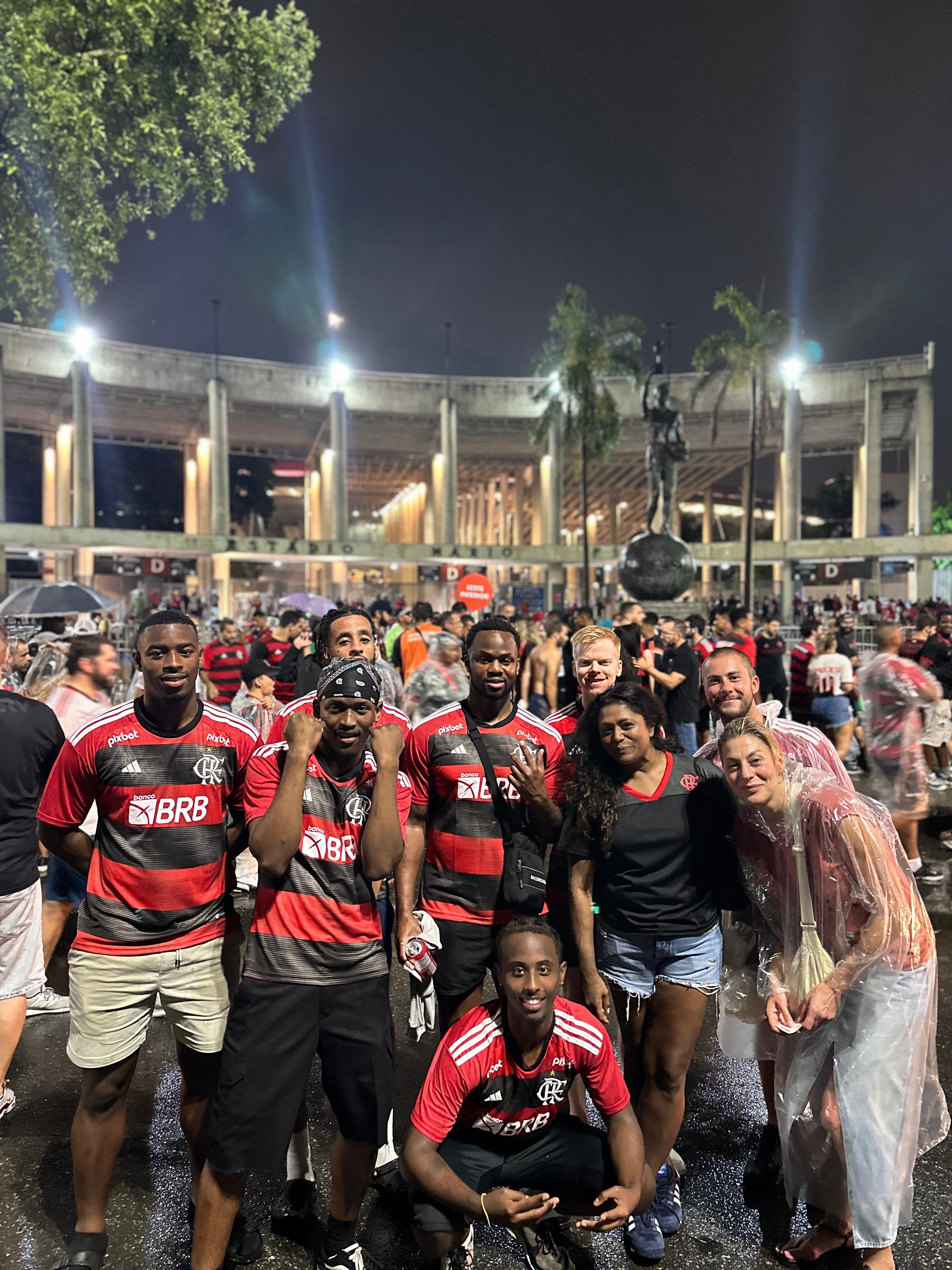 Rio de Janeiro: Live Maracanã Football Match Experience & Drink
