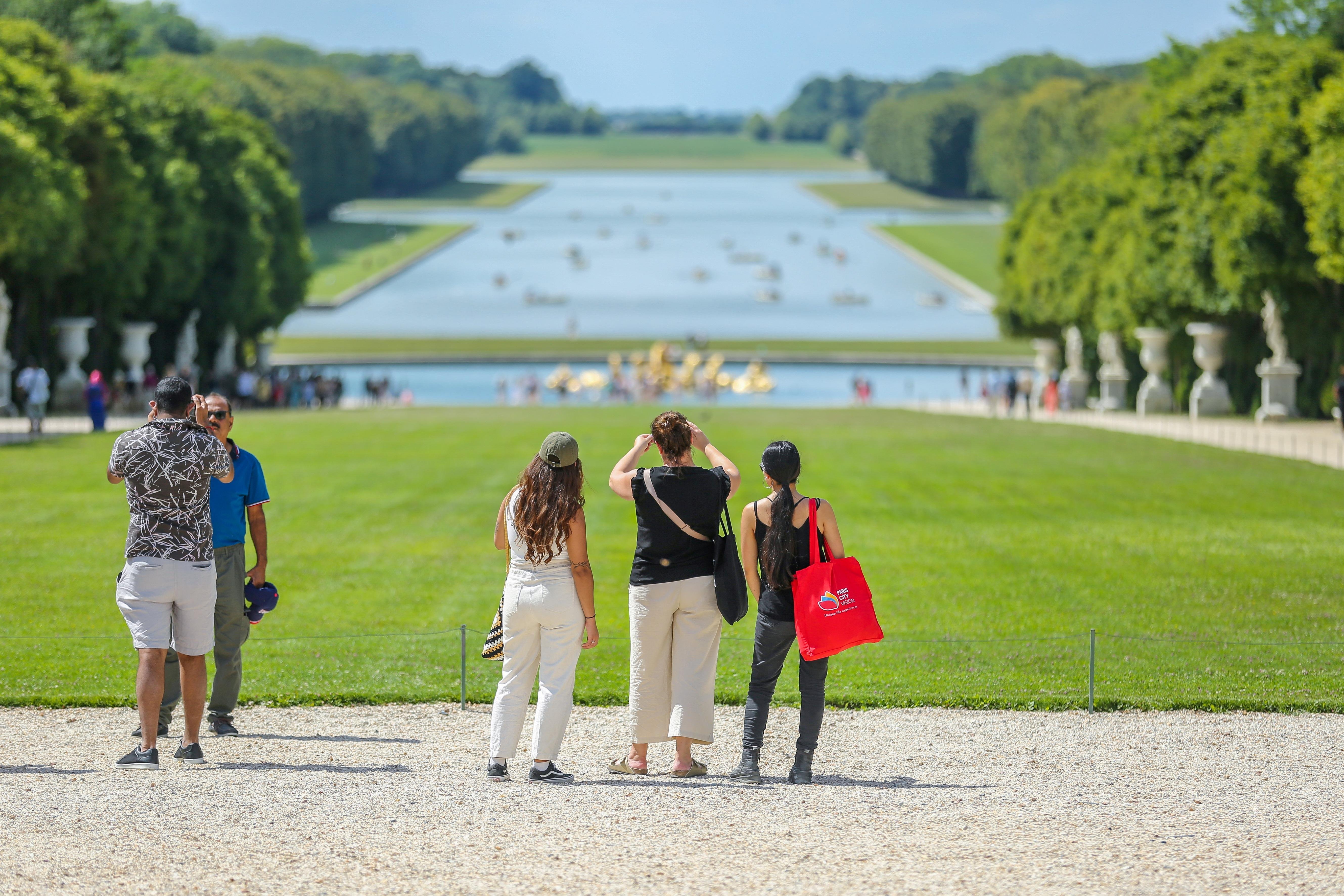 Full-Day Versailles Palace & Trianons Guided Tour from Paris