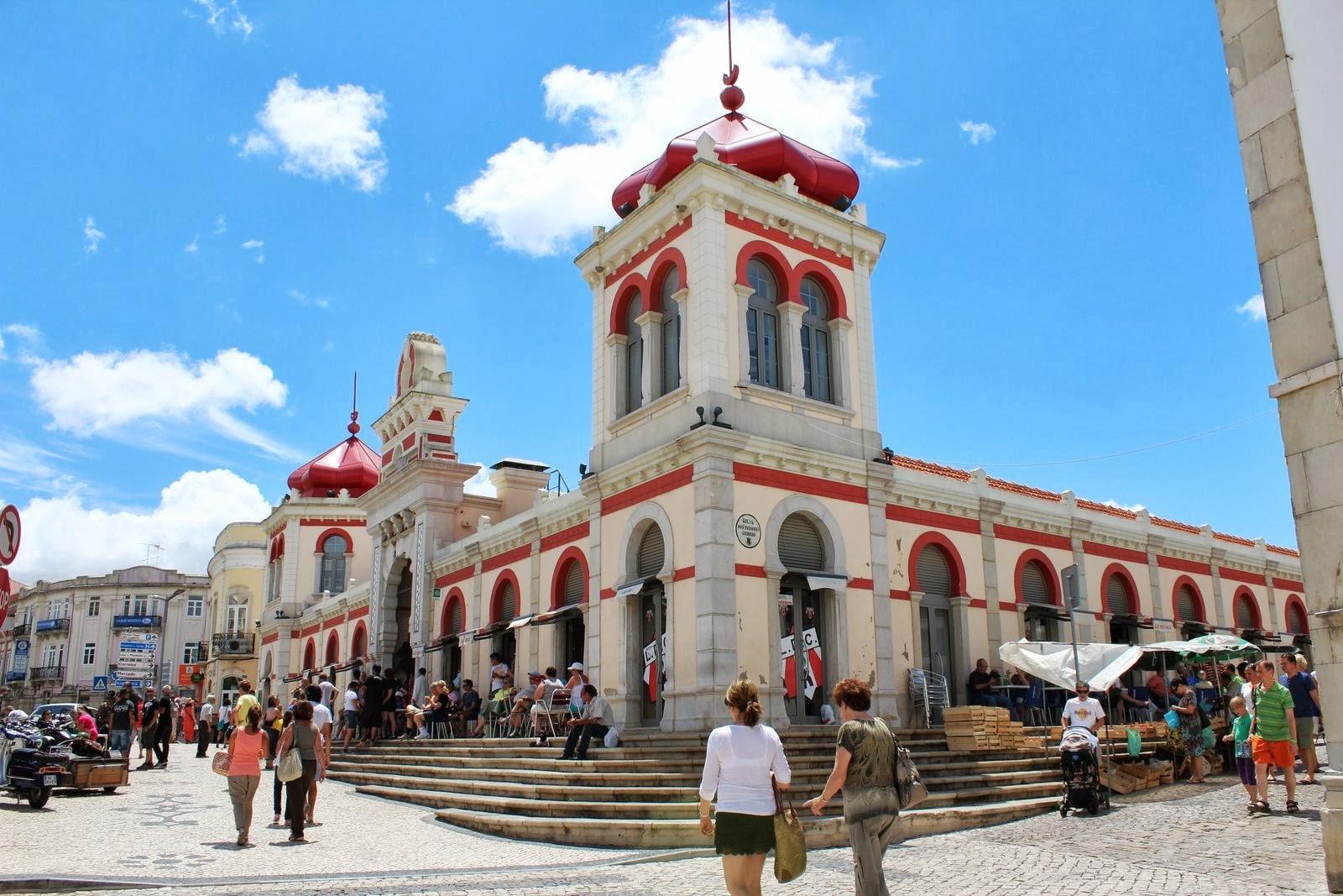 Algarve Half-Day Discovery: Cliffs, Wildlife & Loulé Market