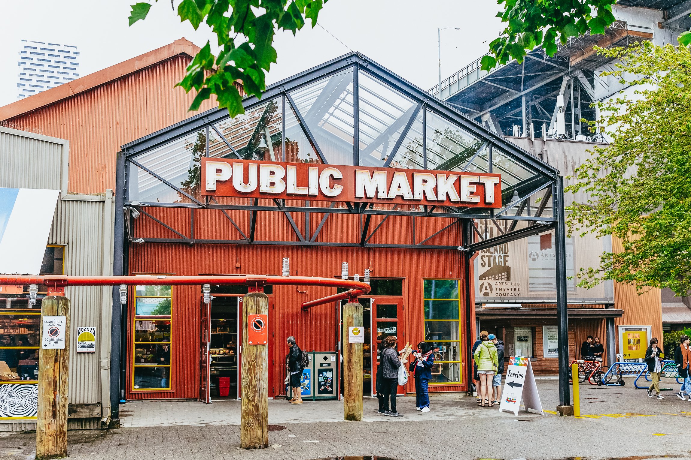 Vancouver Highlights: City Tour, Capilano Bridge & Granville Island
