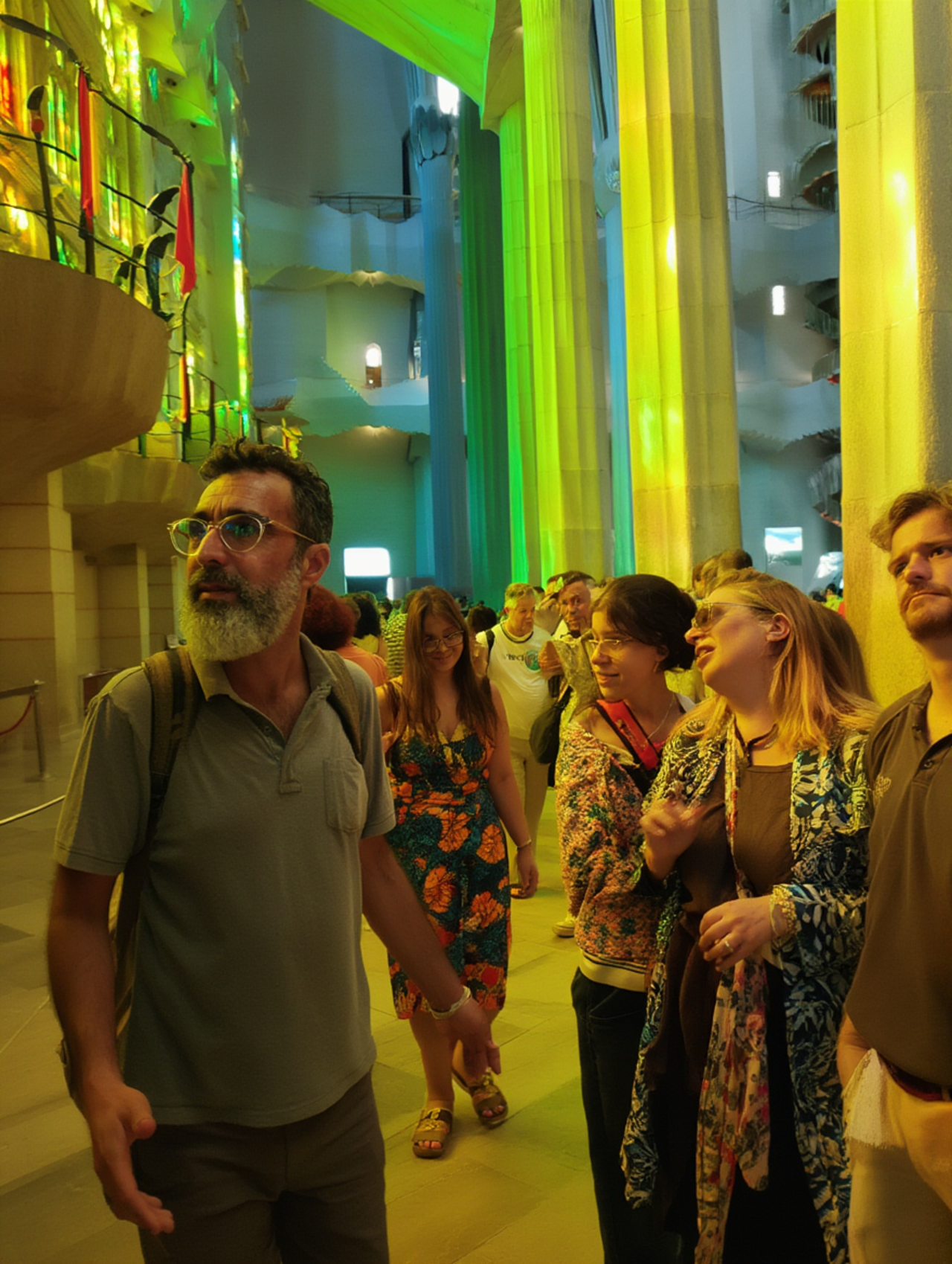 Barcelona Gaudí tours — Sagrada Família interior, Park Güell mosaics, Casa Batlló and La Pedrera — image 29