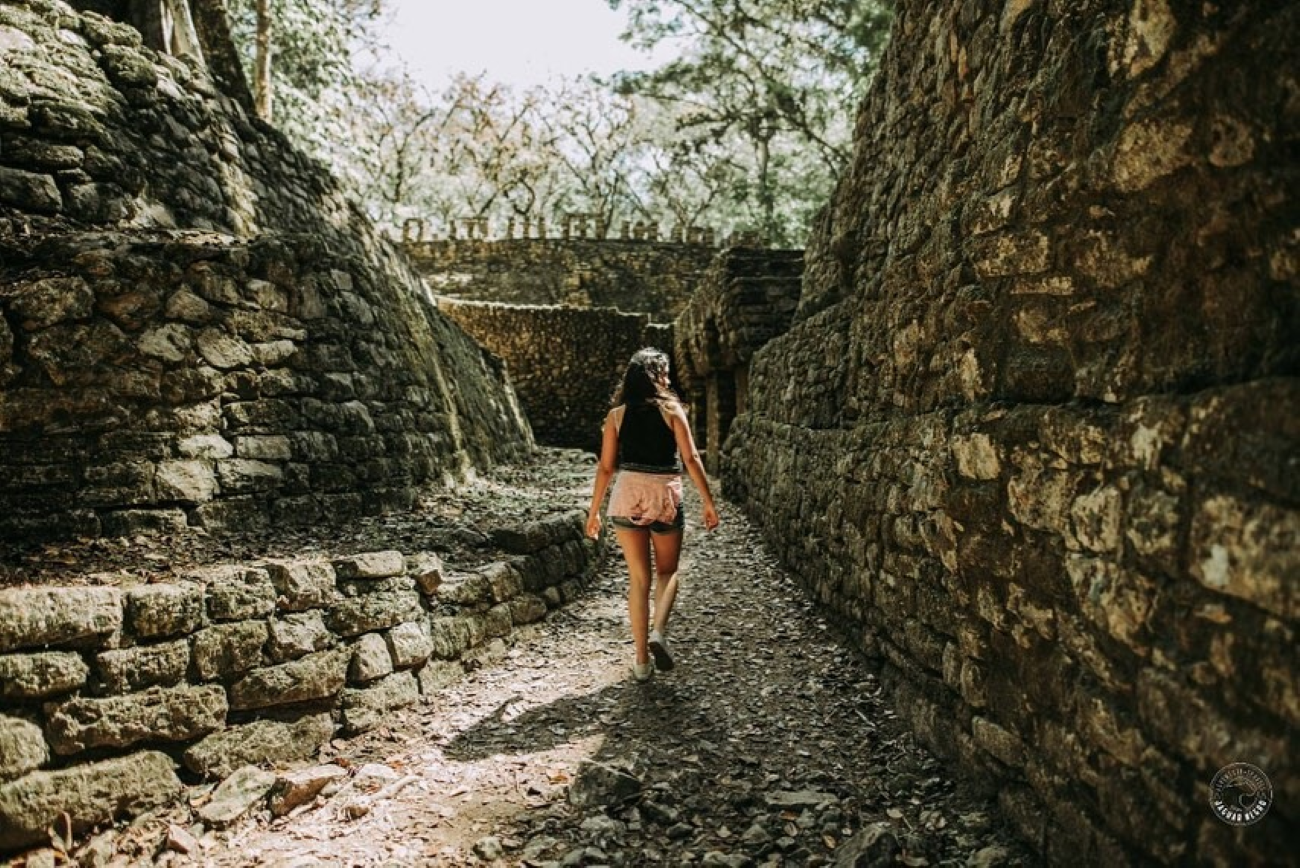Yaxchilán & Bonampak Mayan Ruins Full-Day Expedition