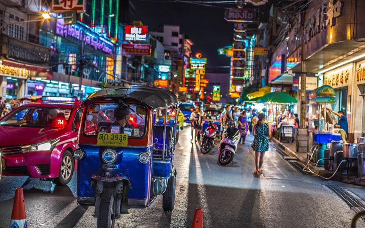 Bangkok Shore Excursion: Grand Palace, Wat Pho & Canal Cruise from Laem Chabang
