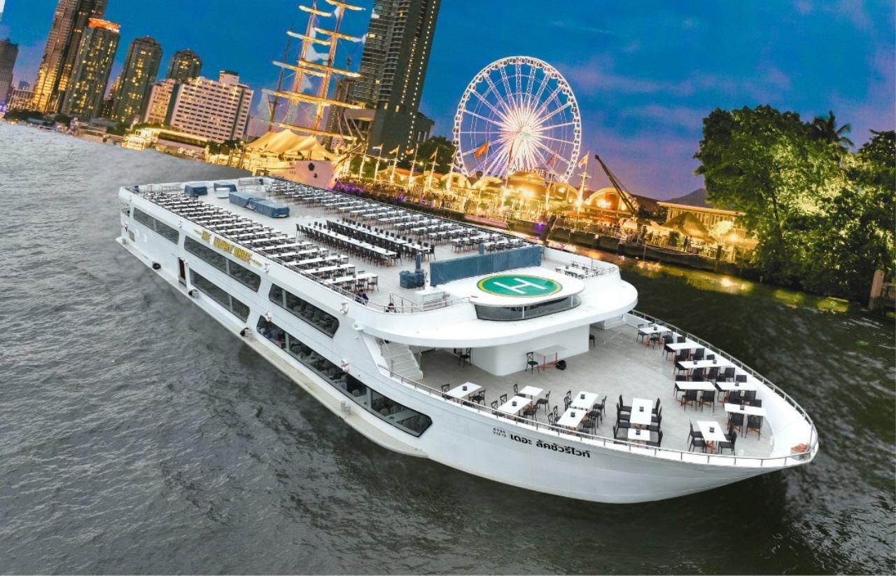 Luxury Chao Phraya Dinner Cruise with Unlimited Beer